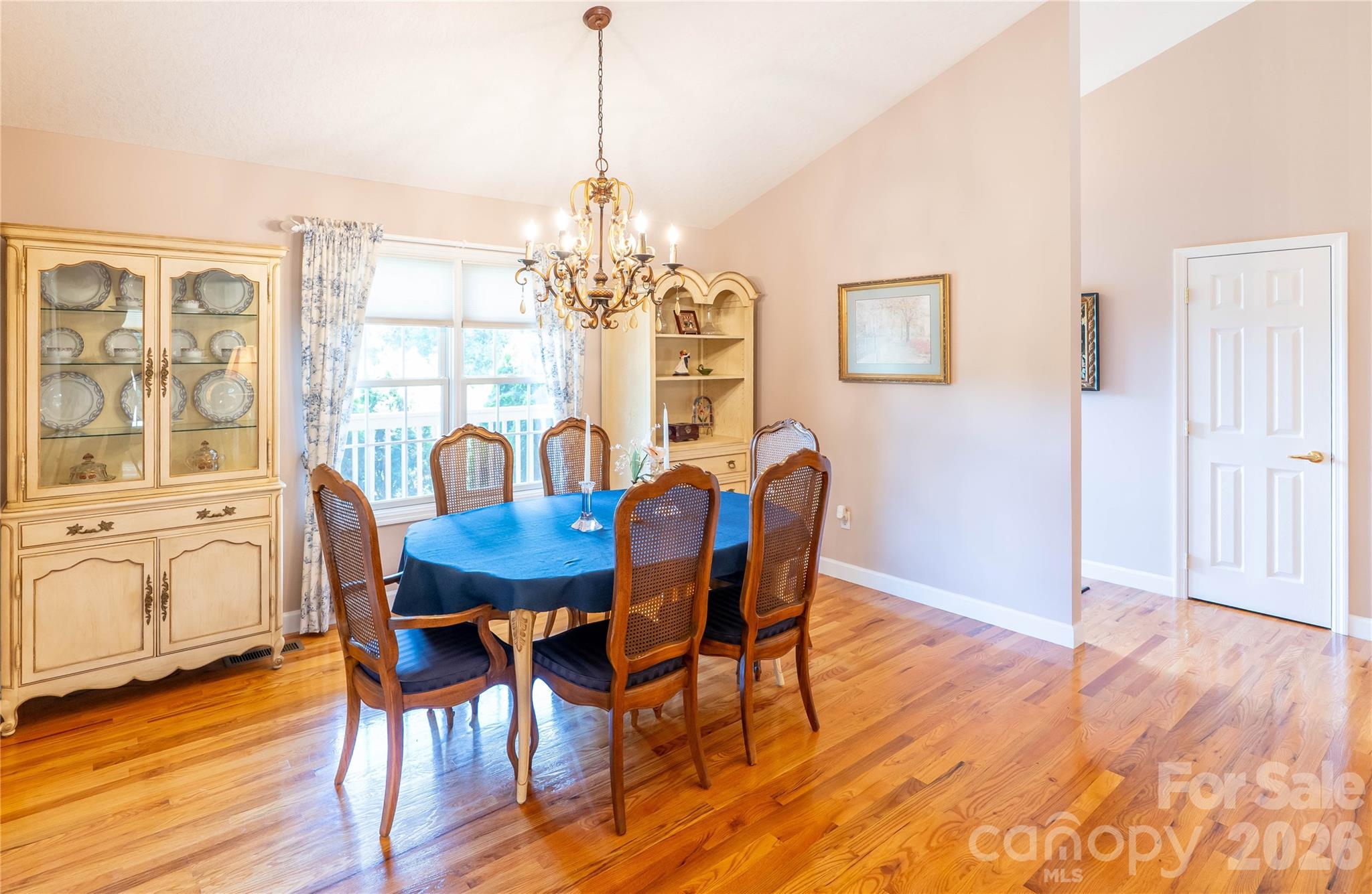 506 Brook Knoll Circle — Weaverville