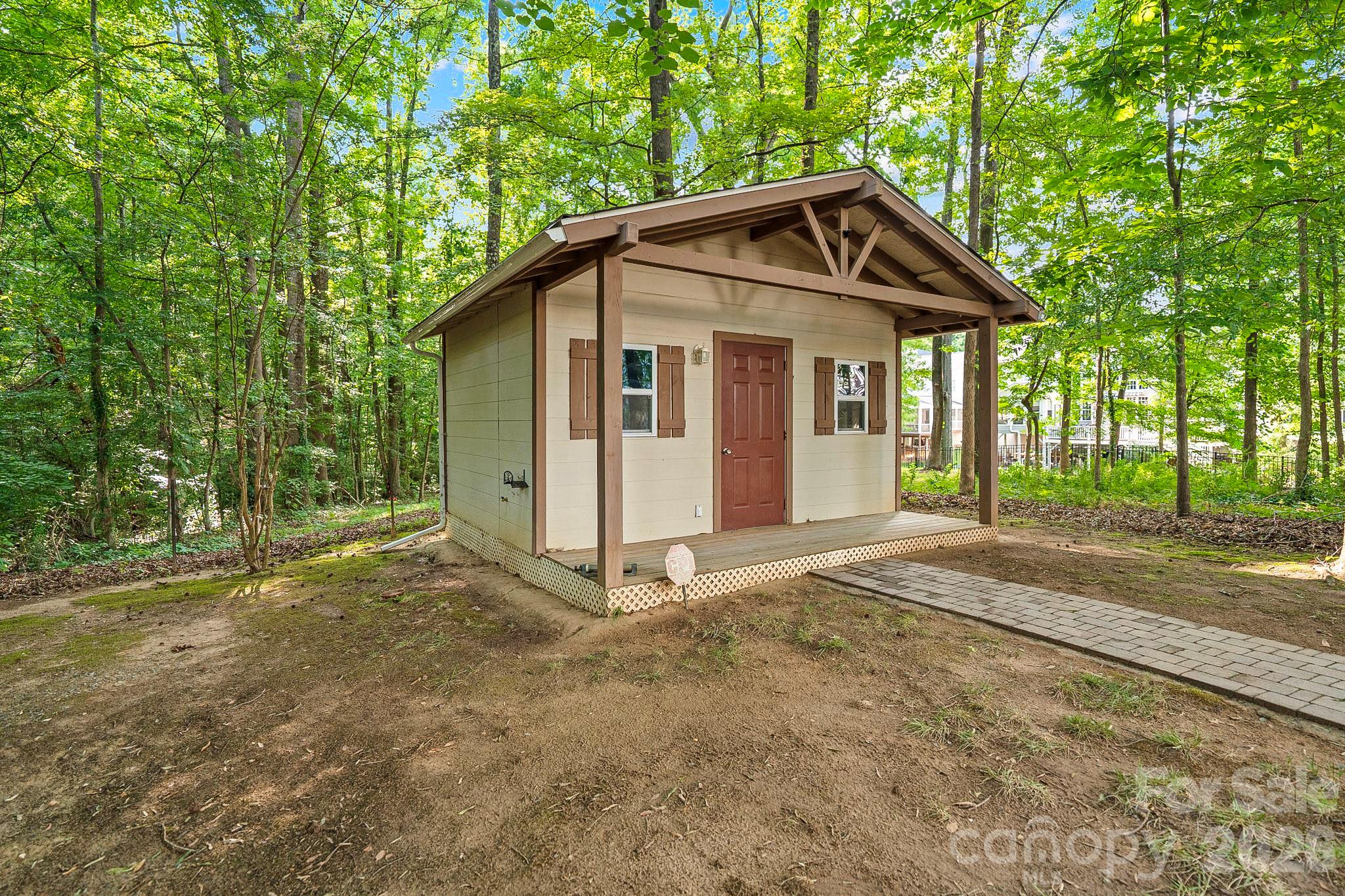 10108 Squires Way — Cornelius
