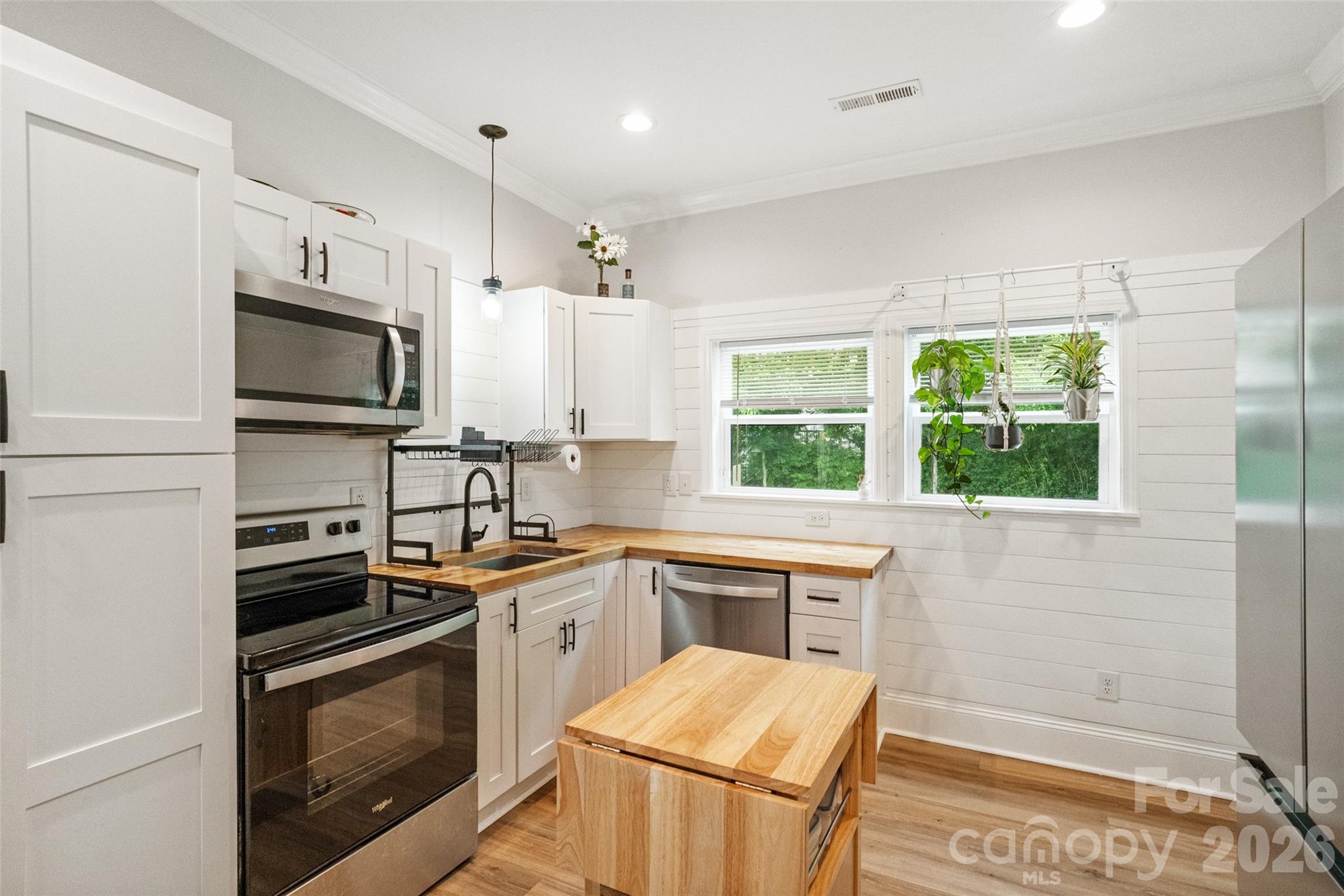 235 Lincoln Street SW — Concord