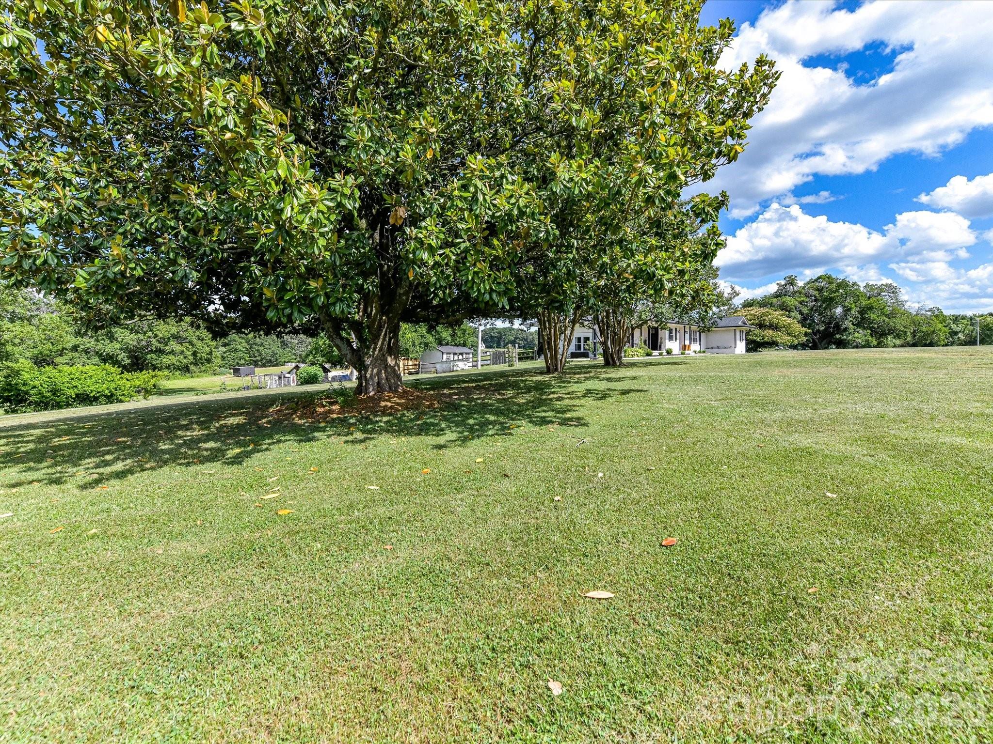 5710 Lander Benton Road — Unionville