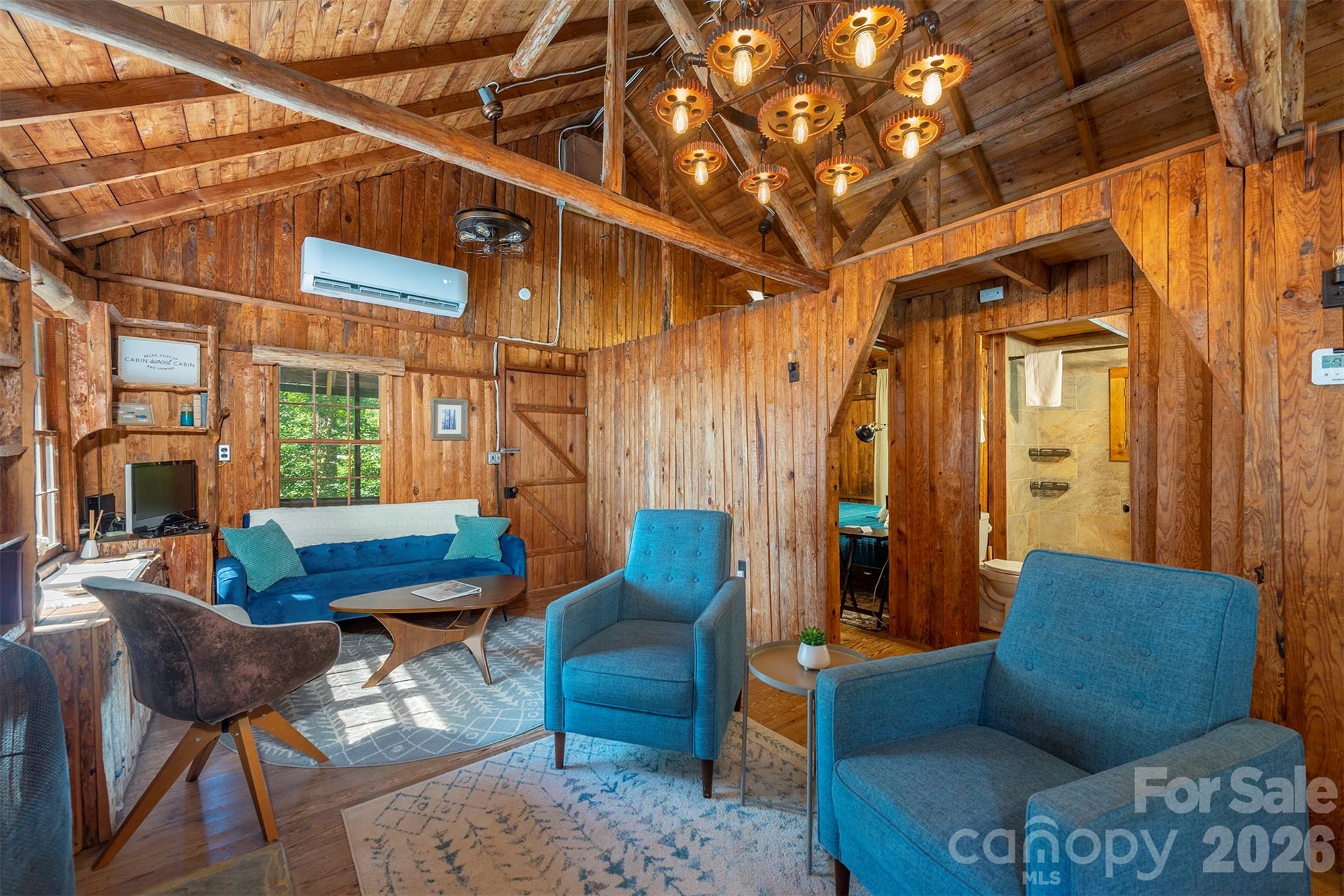 1760 & 1768 Linville Avenue — Morganton