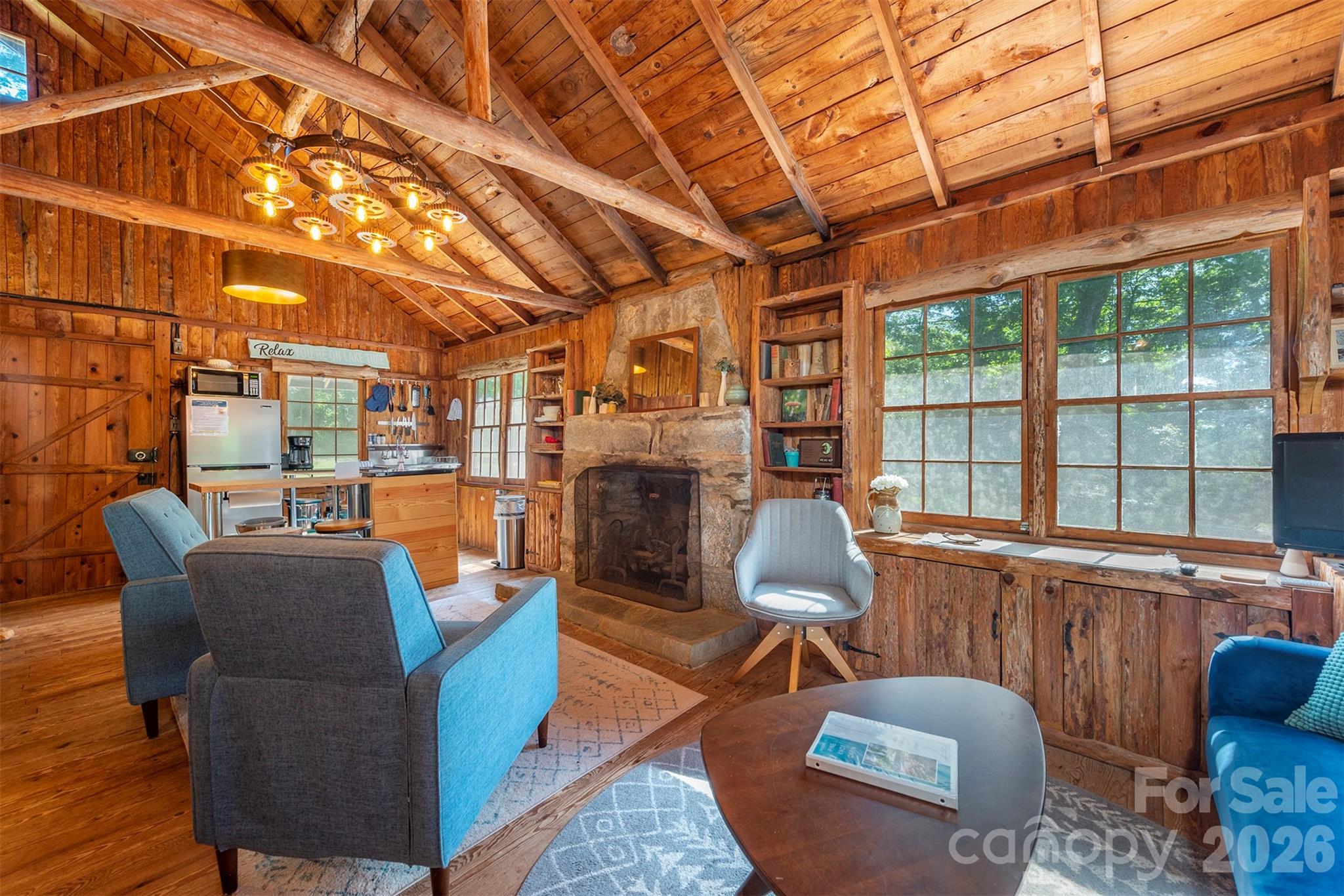 1760 & 1768 Linville Avenue — Morganton