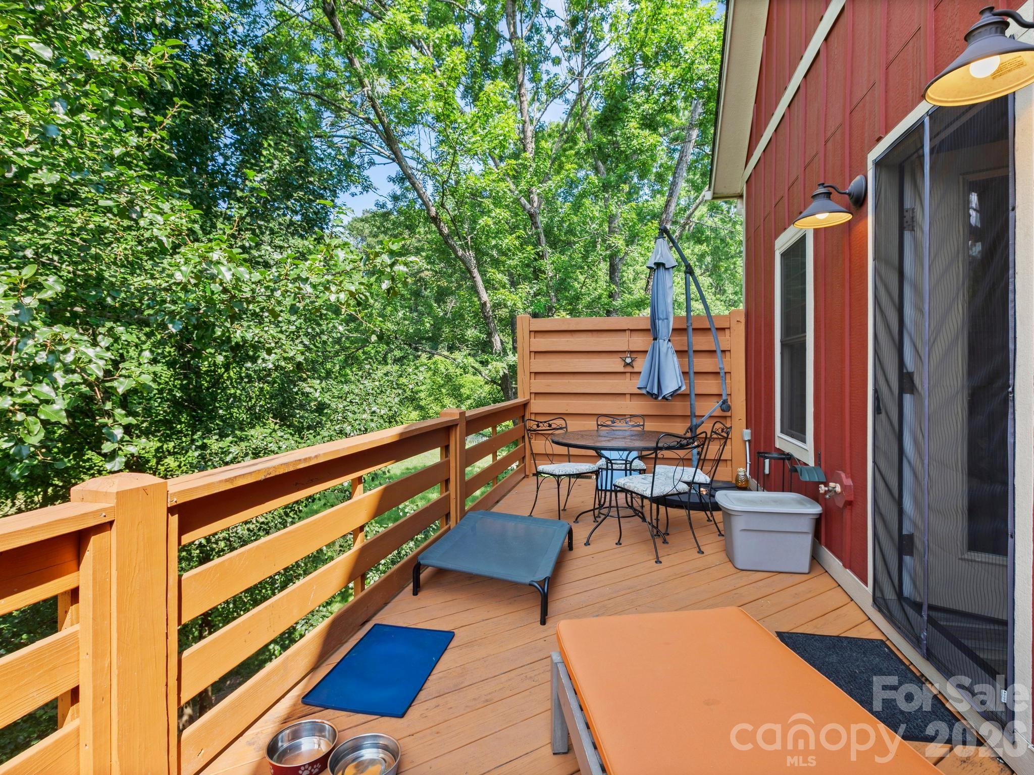 44 Old County Home Road — Asheville