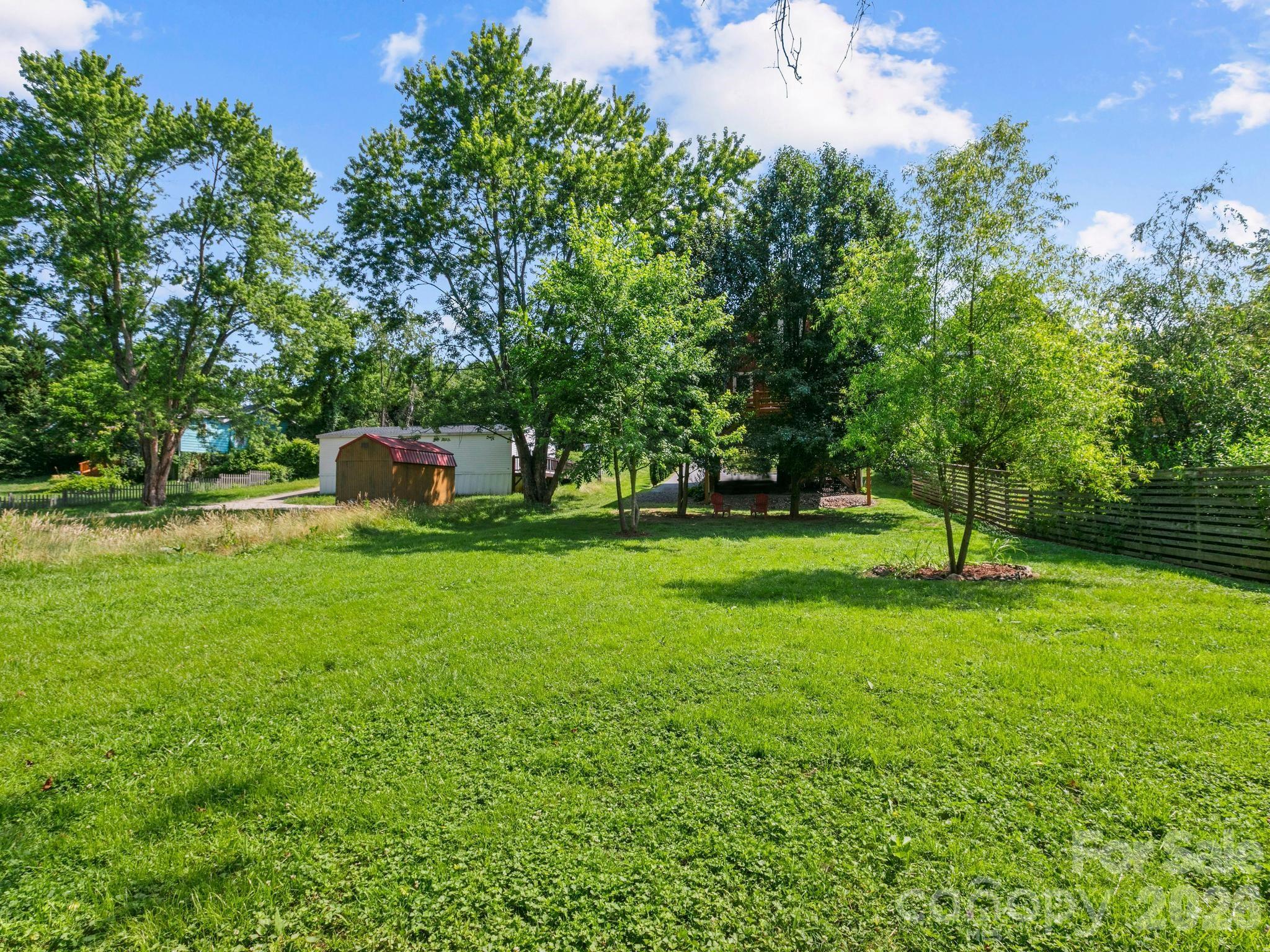 44 Old County Home Road — Asheville