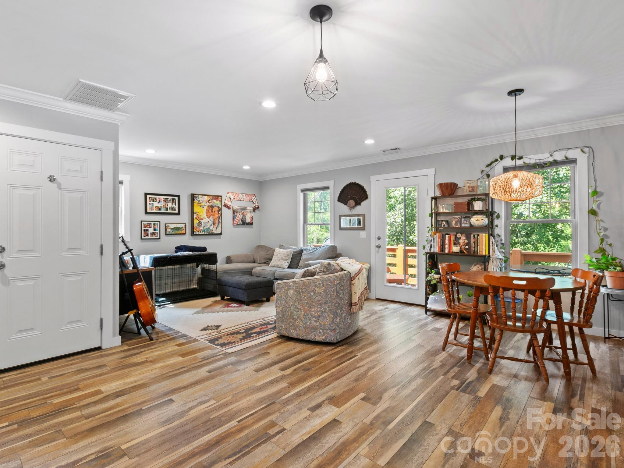 44 Old County Home Road — Asheville