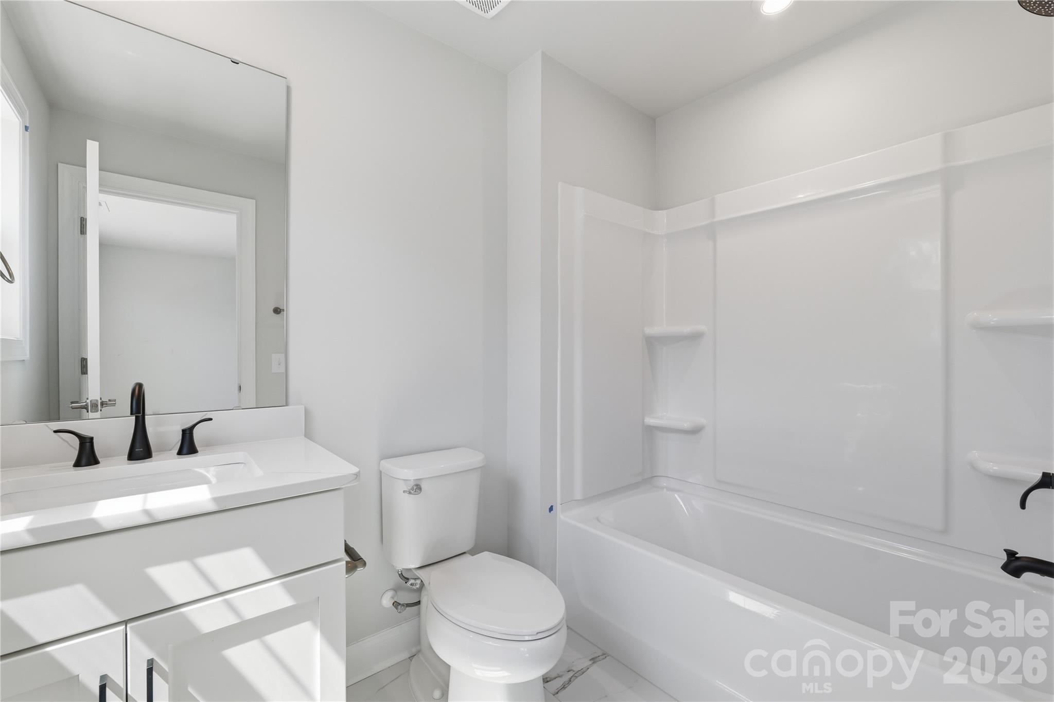 407 Alameda Way — Matthews