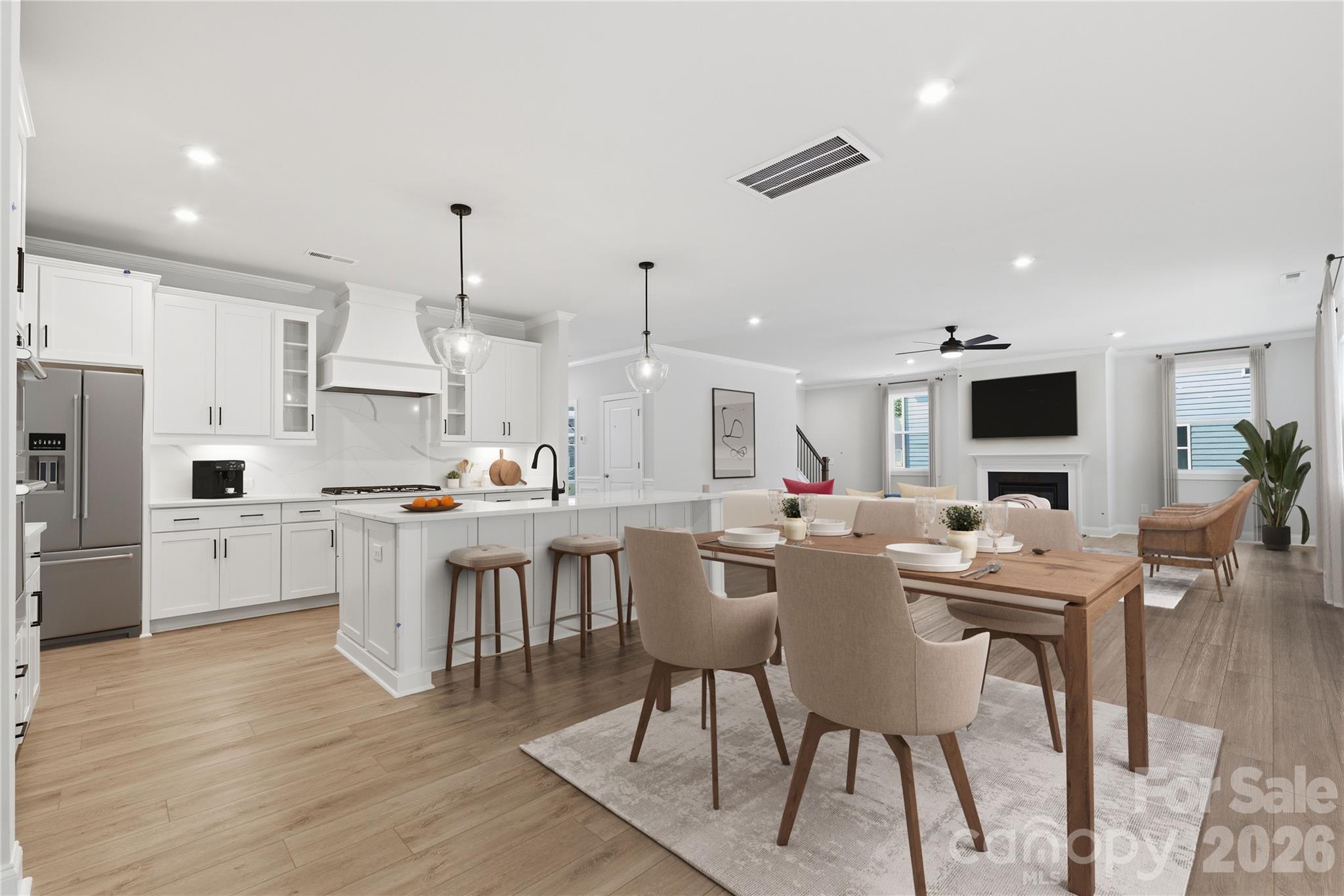 407 Alameda Way — Matthews