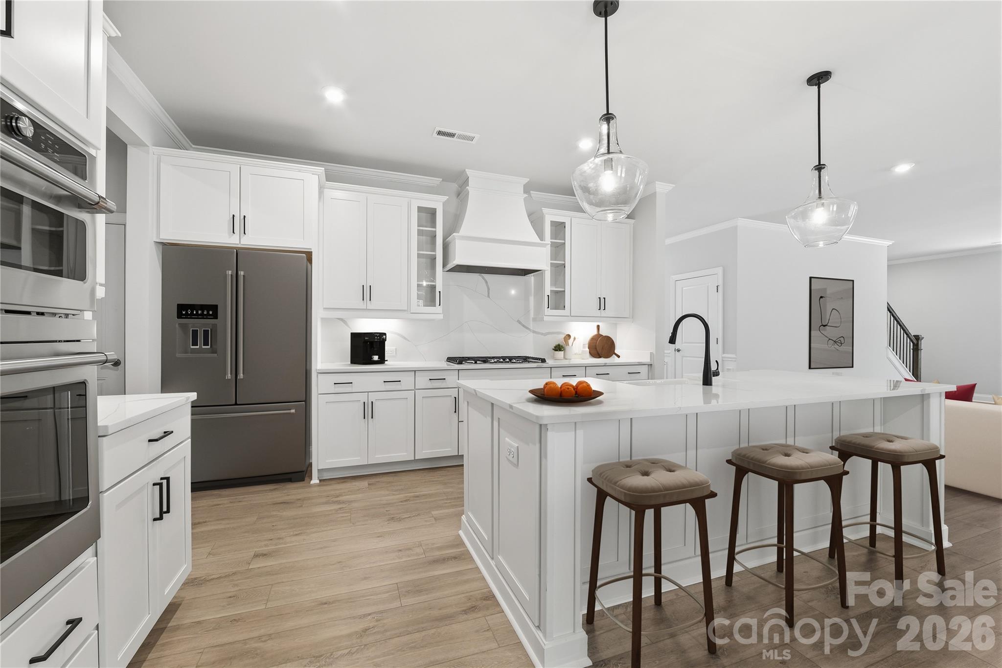 407 Alameda Way — Matthews