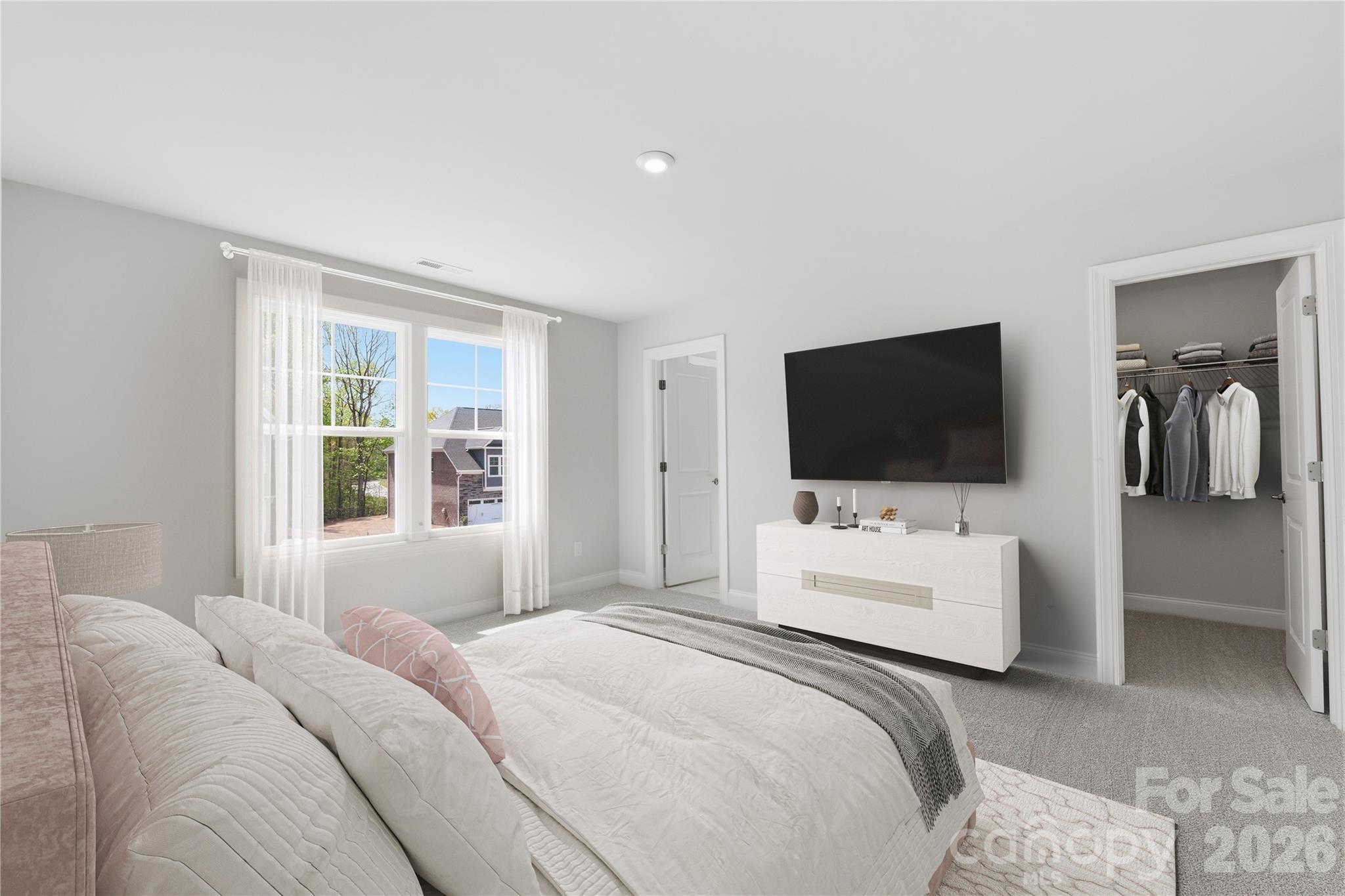 407 Alameda Way — Matthews
