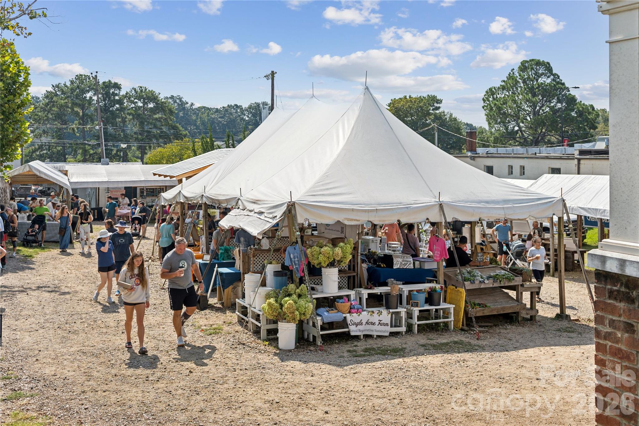 407 Alameda Way — Matthews