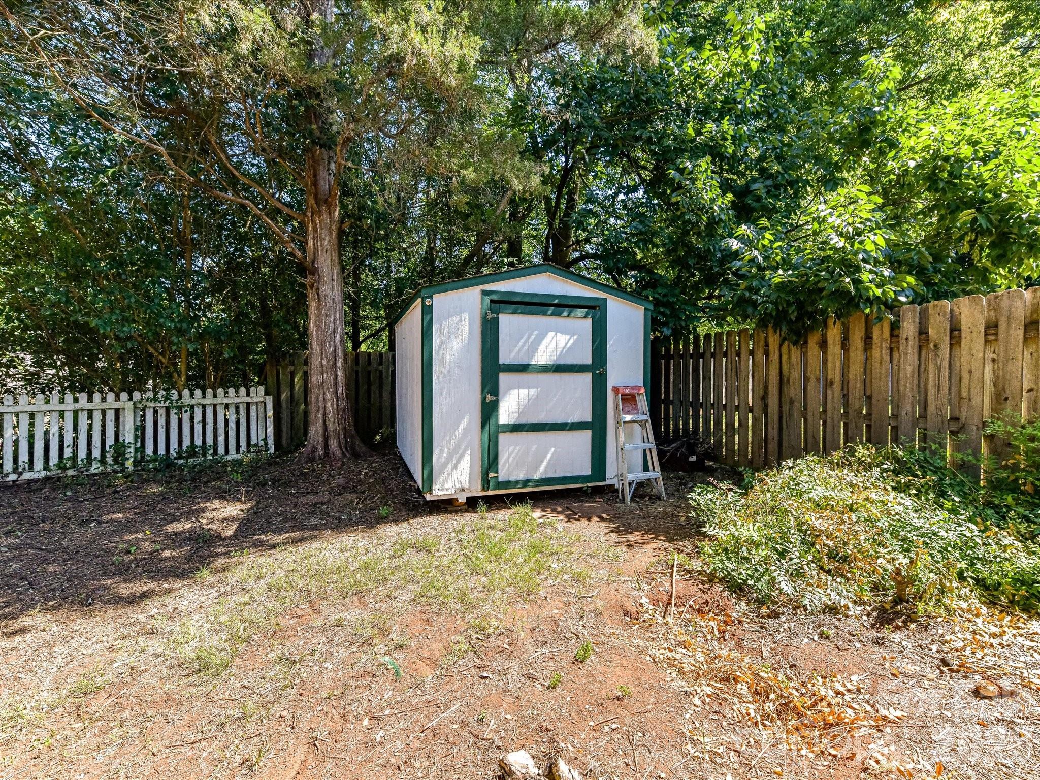 3616 Still Oaks Court NW — Concord