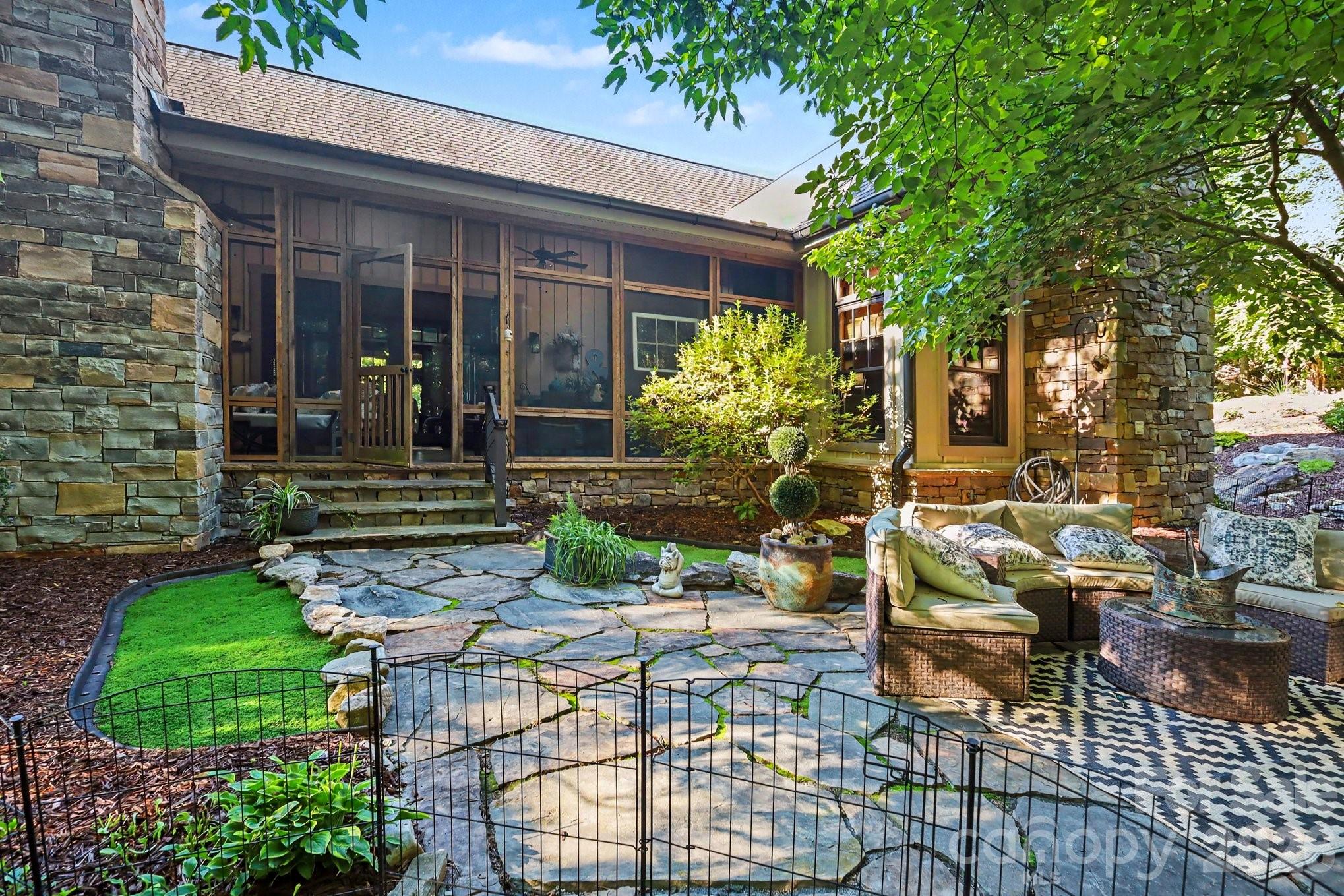 2554 Deep Gap Farm Road — Mill Spring