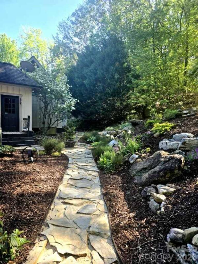 2554 Deep Gap Farm Road — Mill Spring