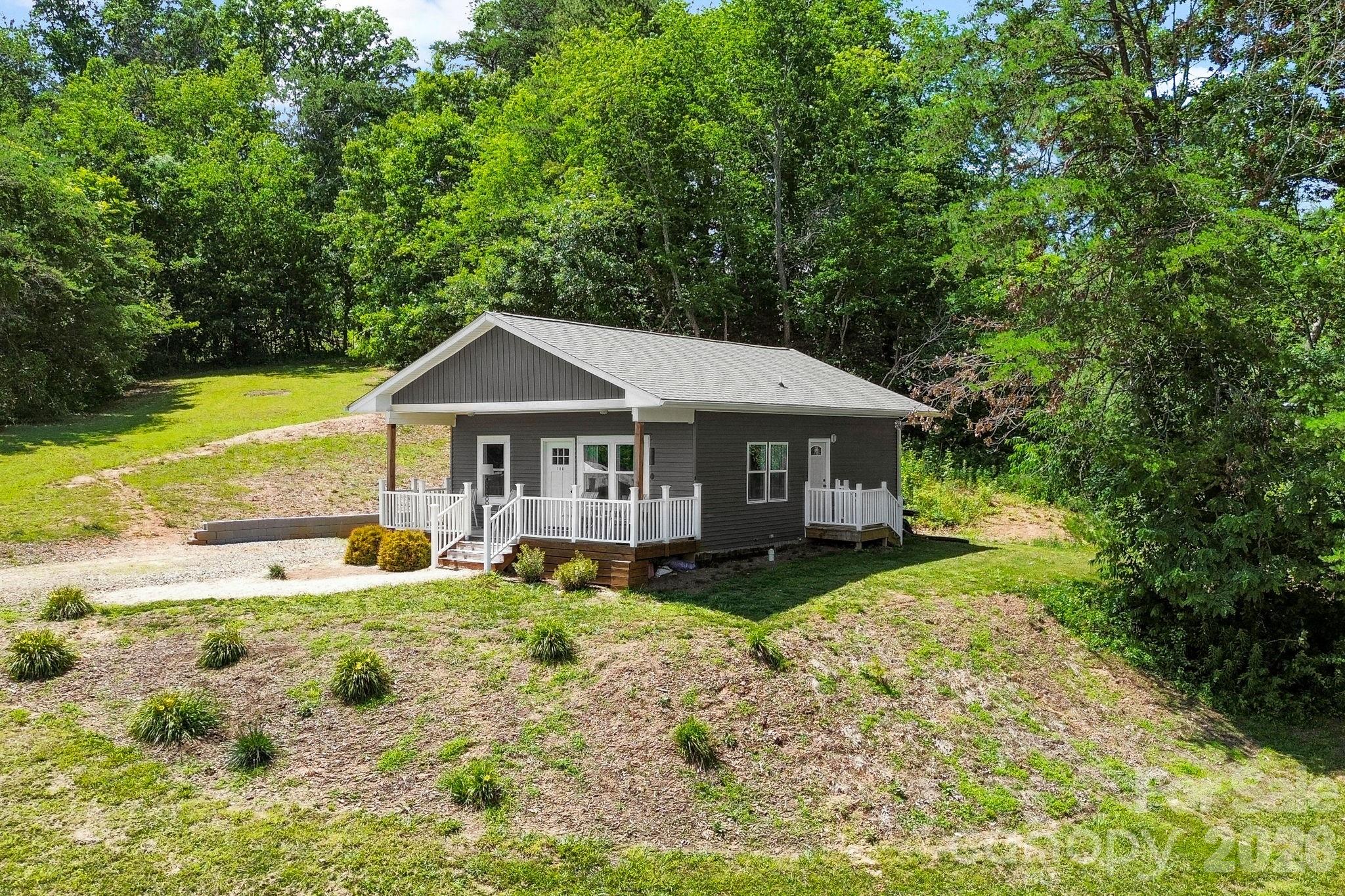 106 Thistle Field Drive — Asheville