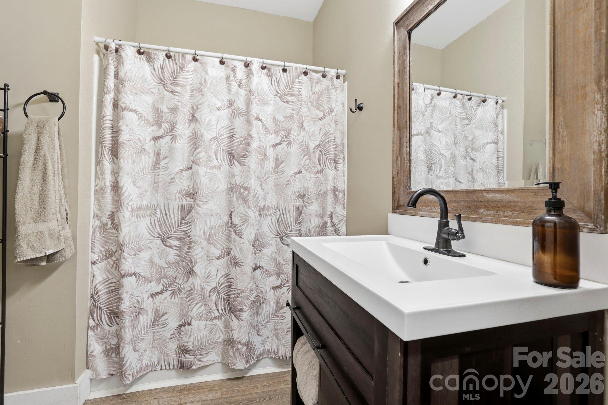 106 Thistle Field Drive — Asheville