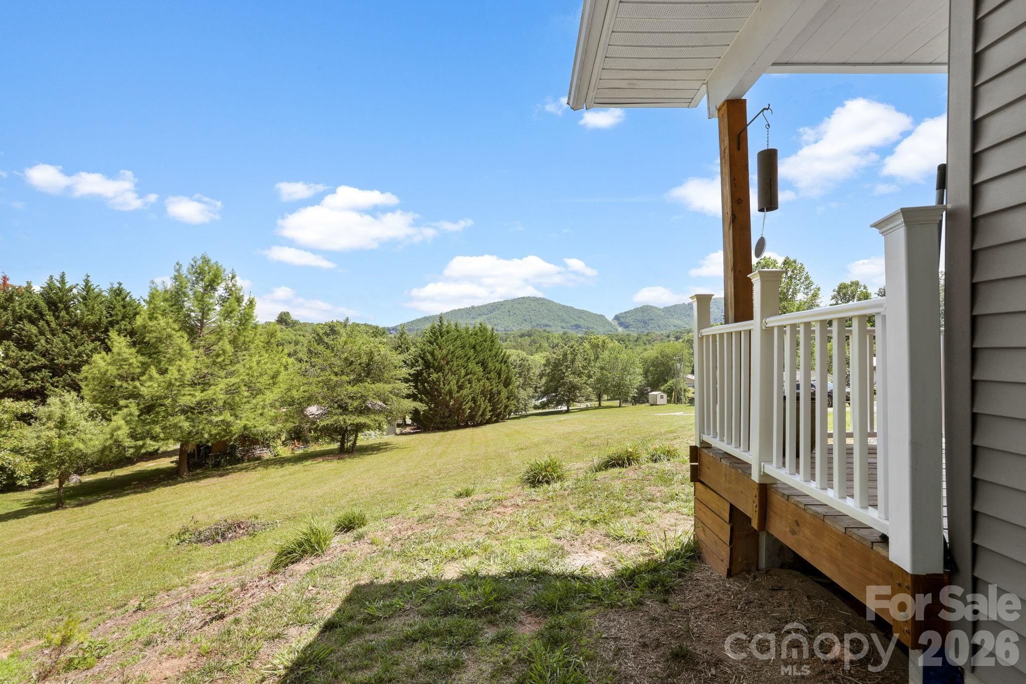 106 Thistle Field Drive — Asheville