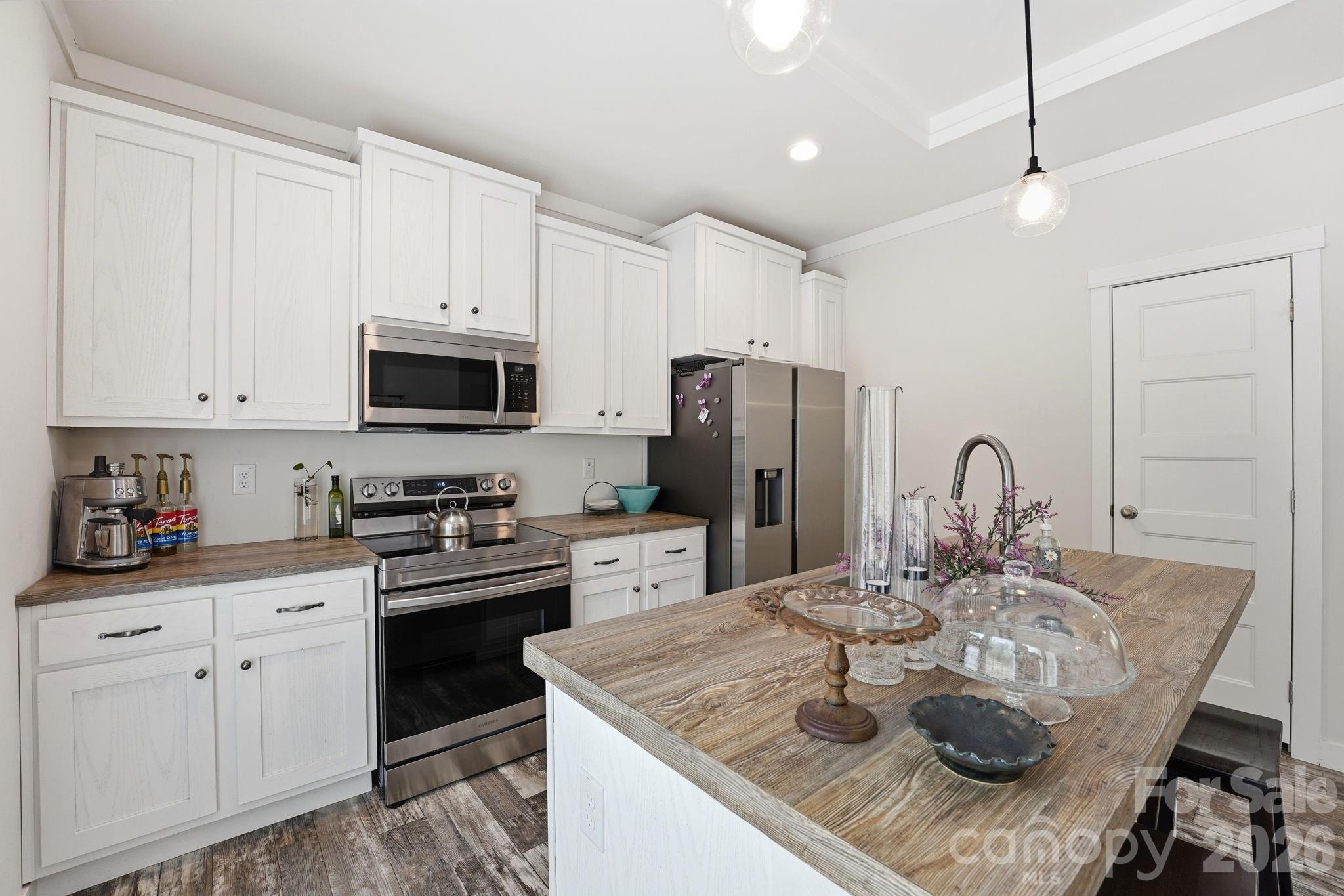 118 Sanford Court — Troy