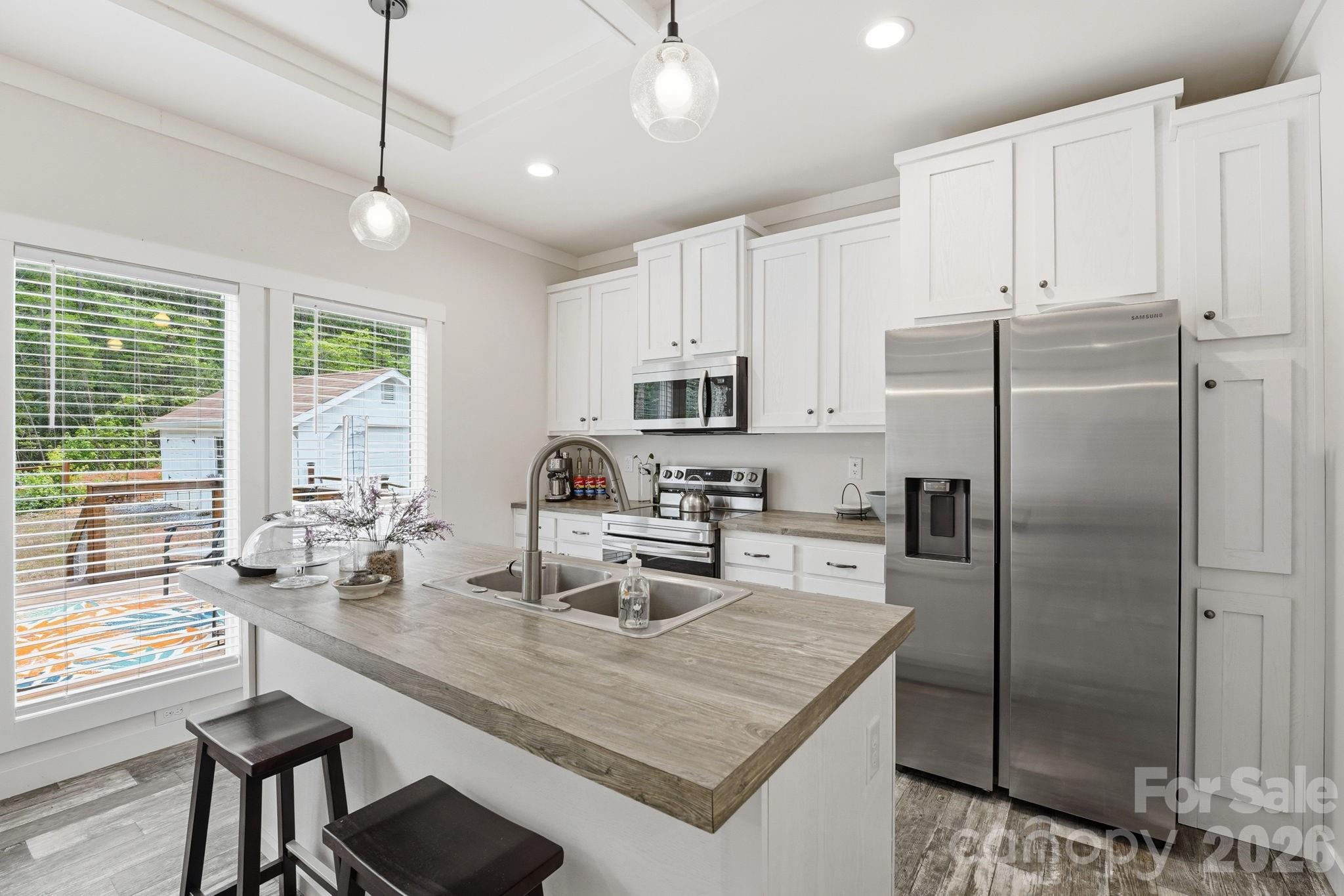 118 Sanford Court — Troy