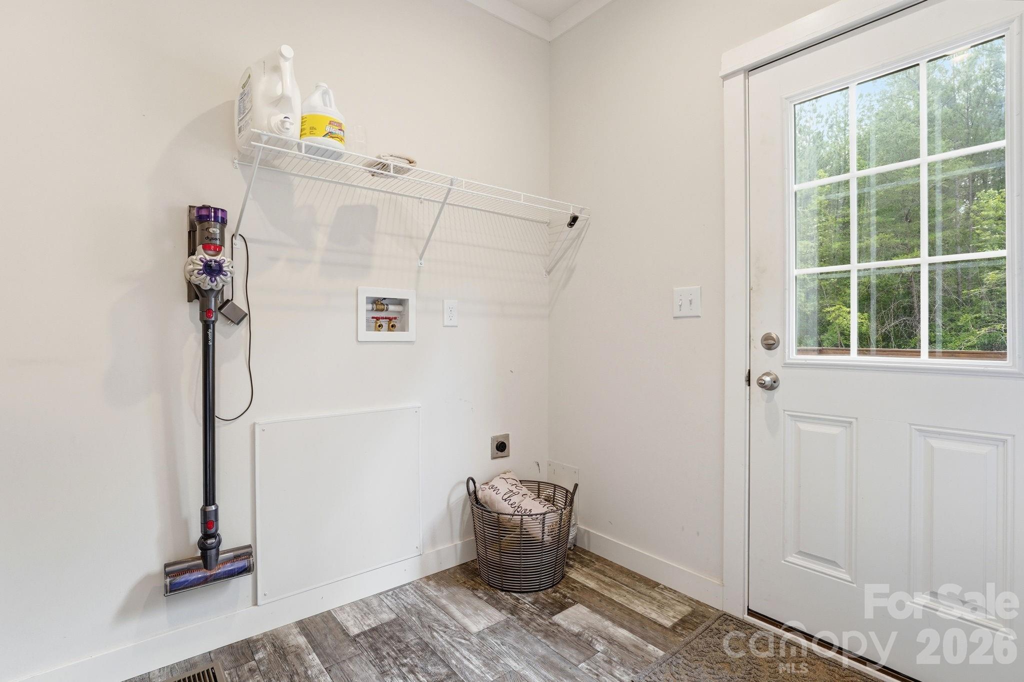 118 Sanford Court — Troy