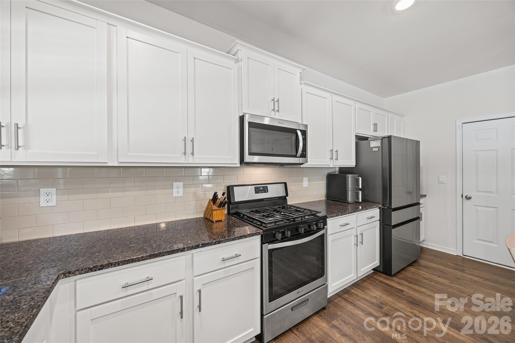 542 King Clover Lane — Clover
