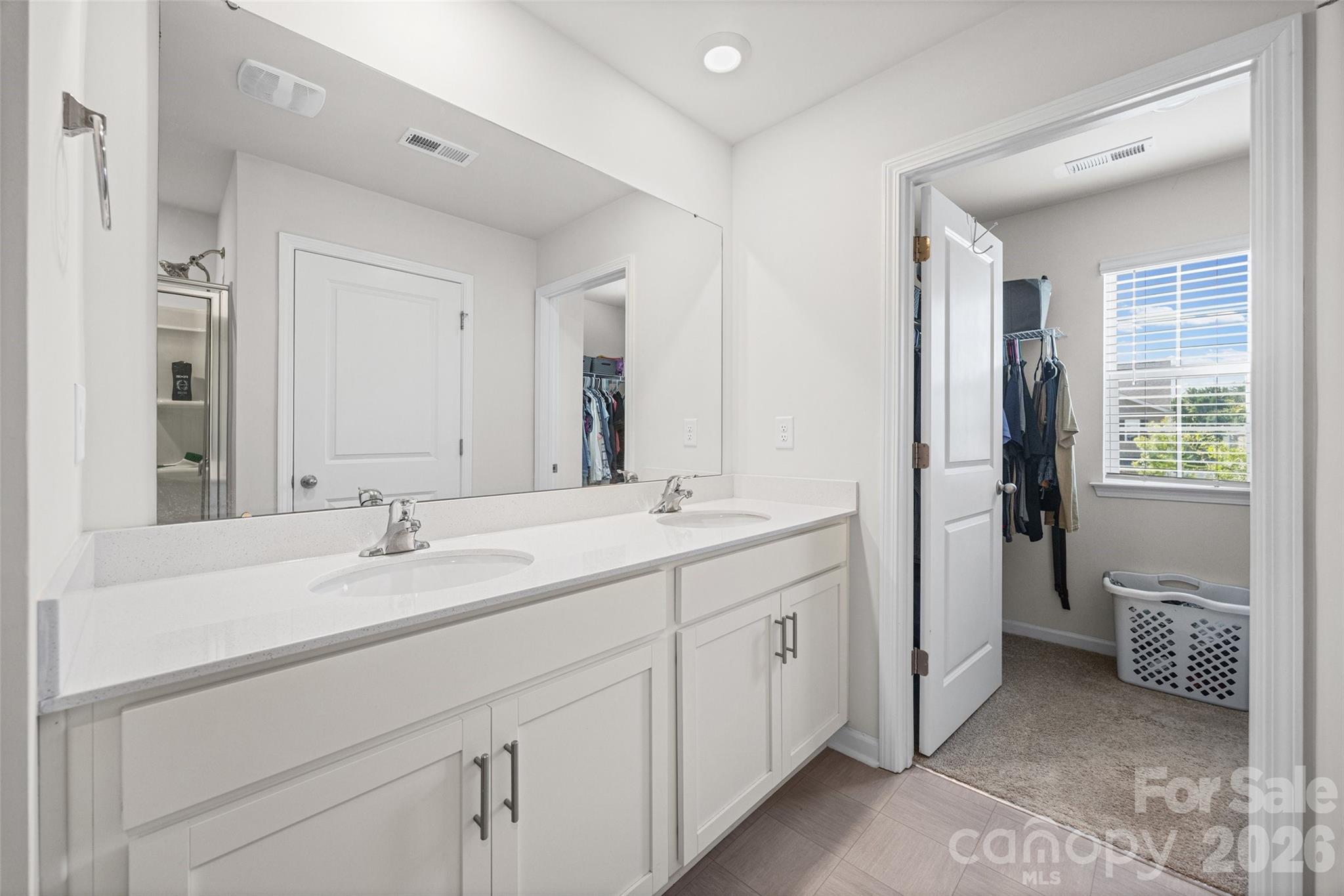 542 King Clover Lane — Clover