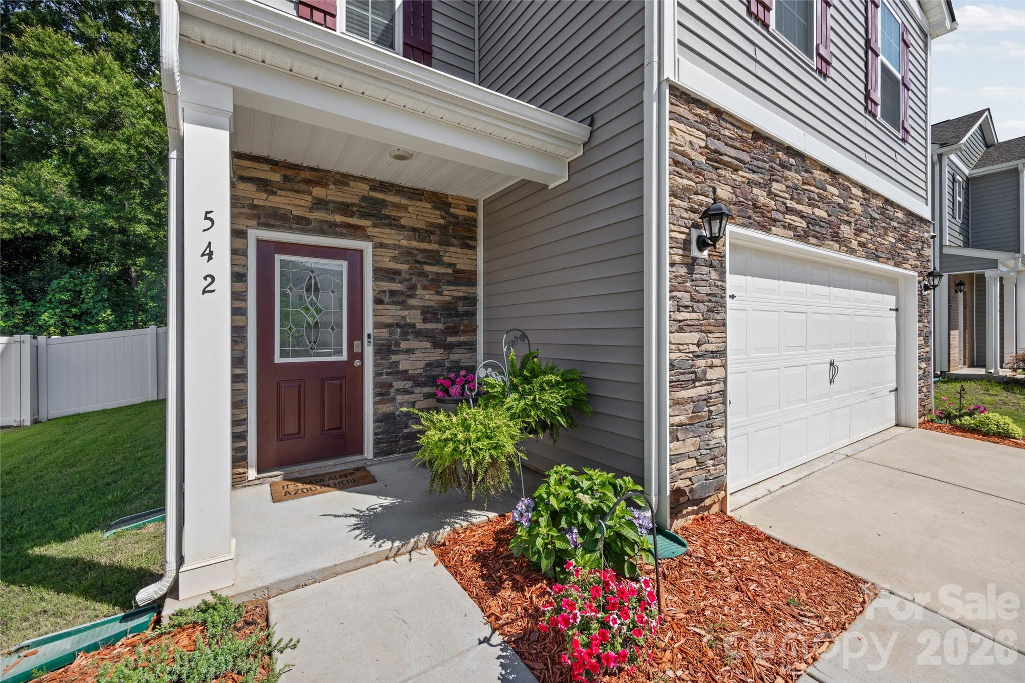 542 King Clover Lane — Clover