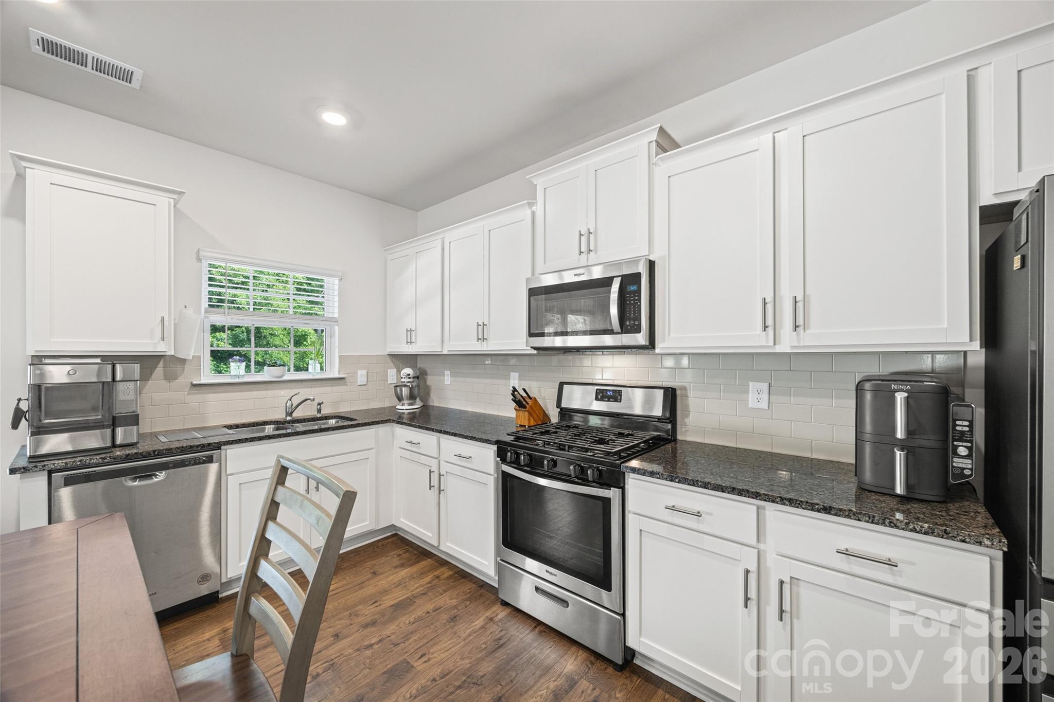 542 King Clover Lane — Clover