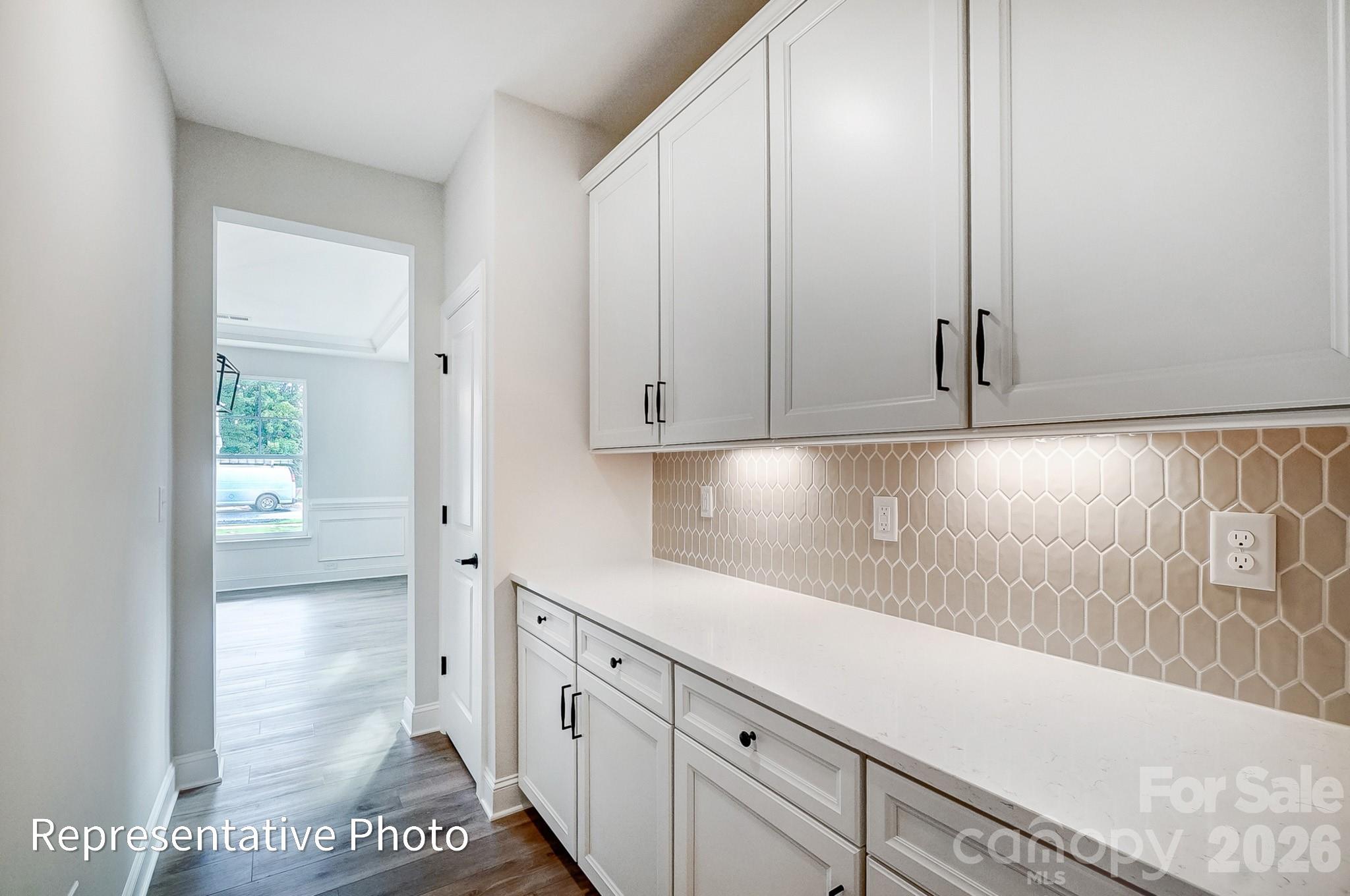 8011 James Query Road — Mint Hill