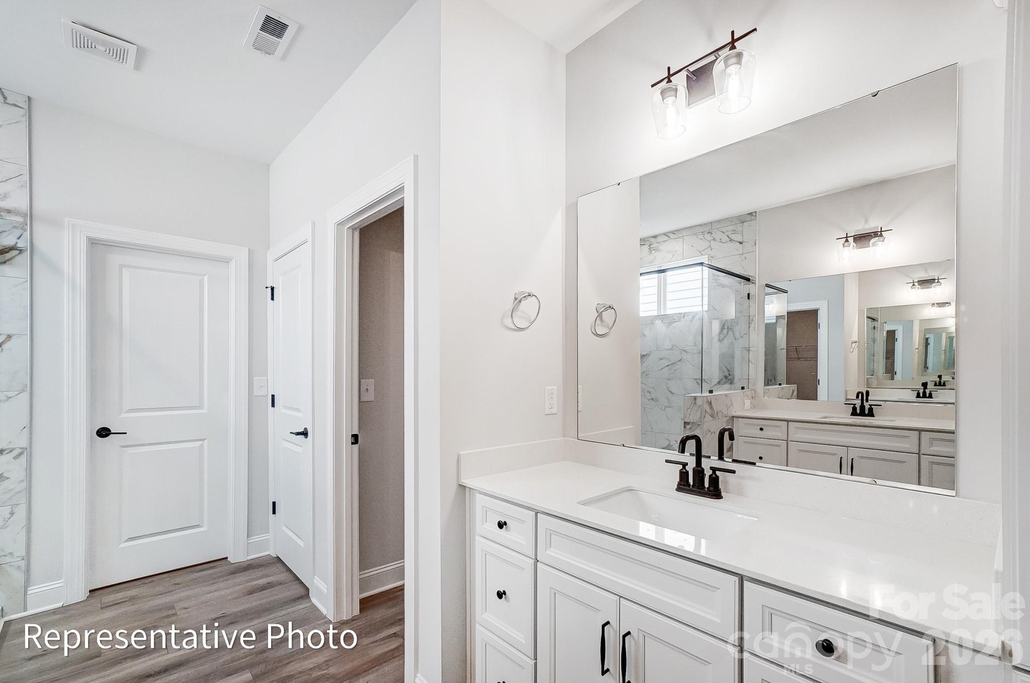 8011 James Query Road — Mint Hill