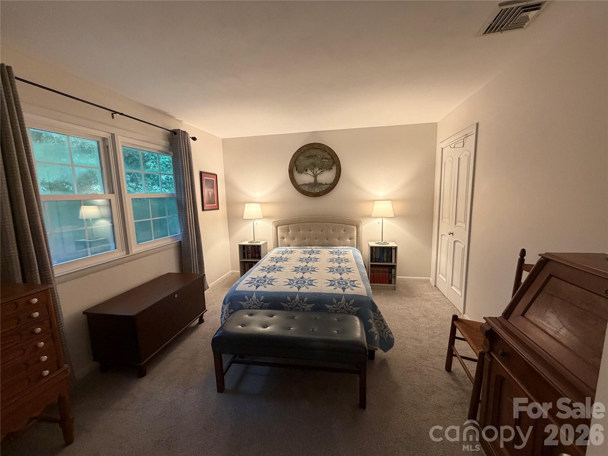 3755 21st Street NE — Hickory