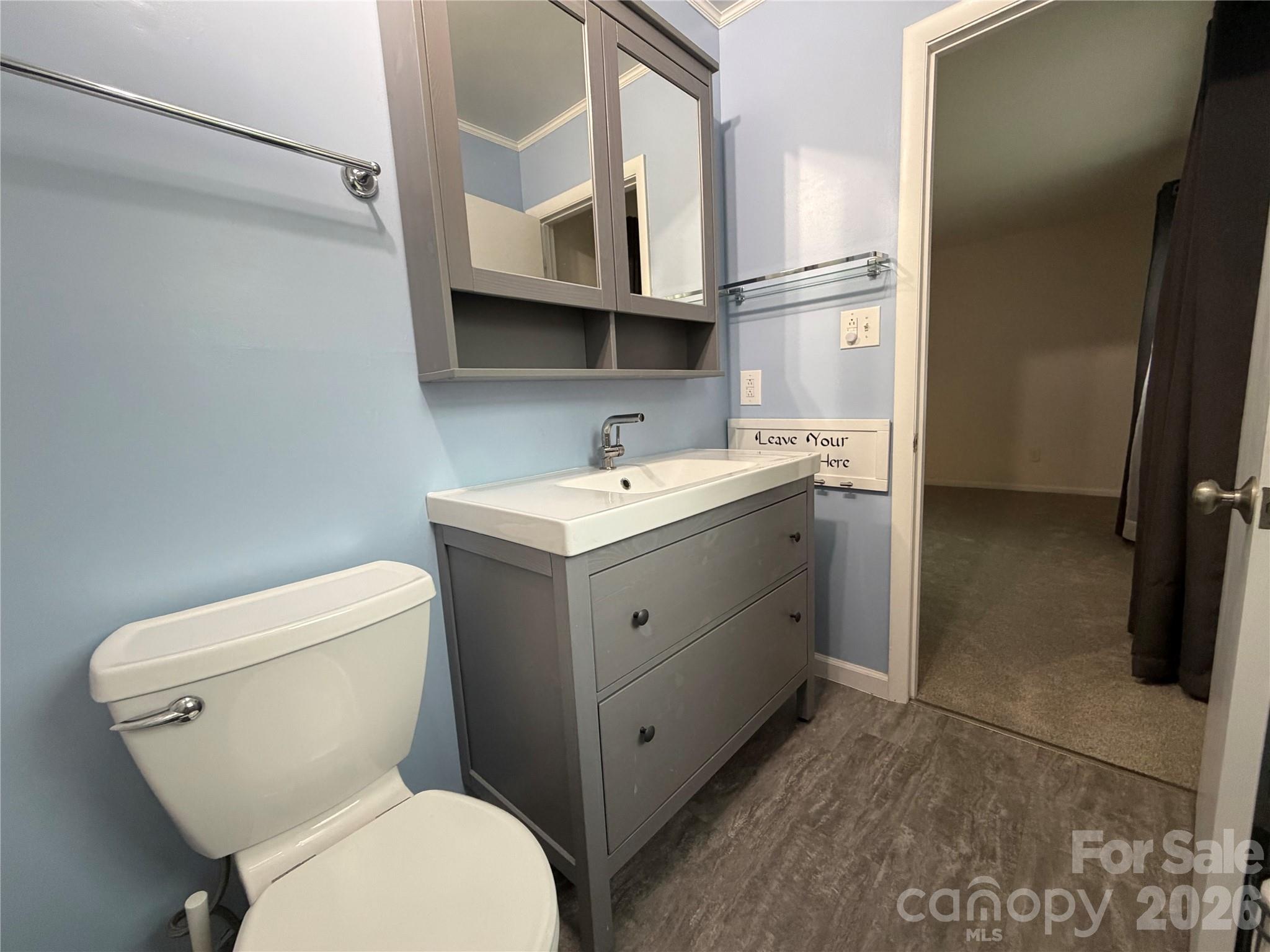 3755 21st Street NE — Hickory