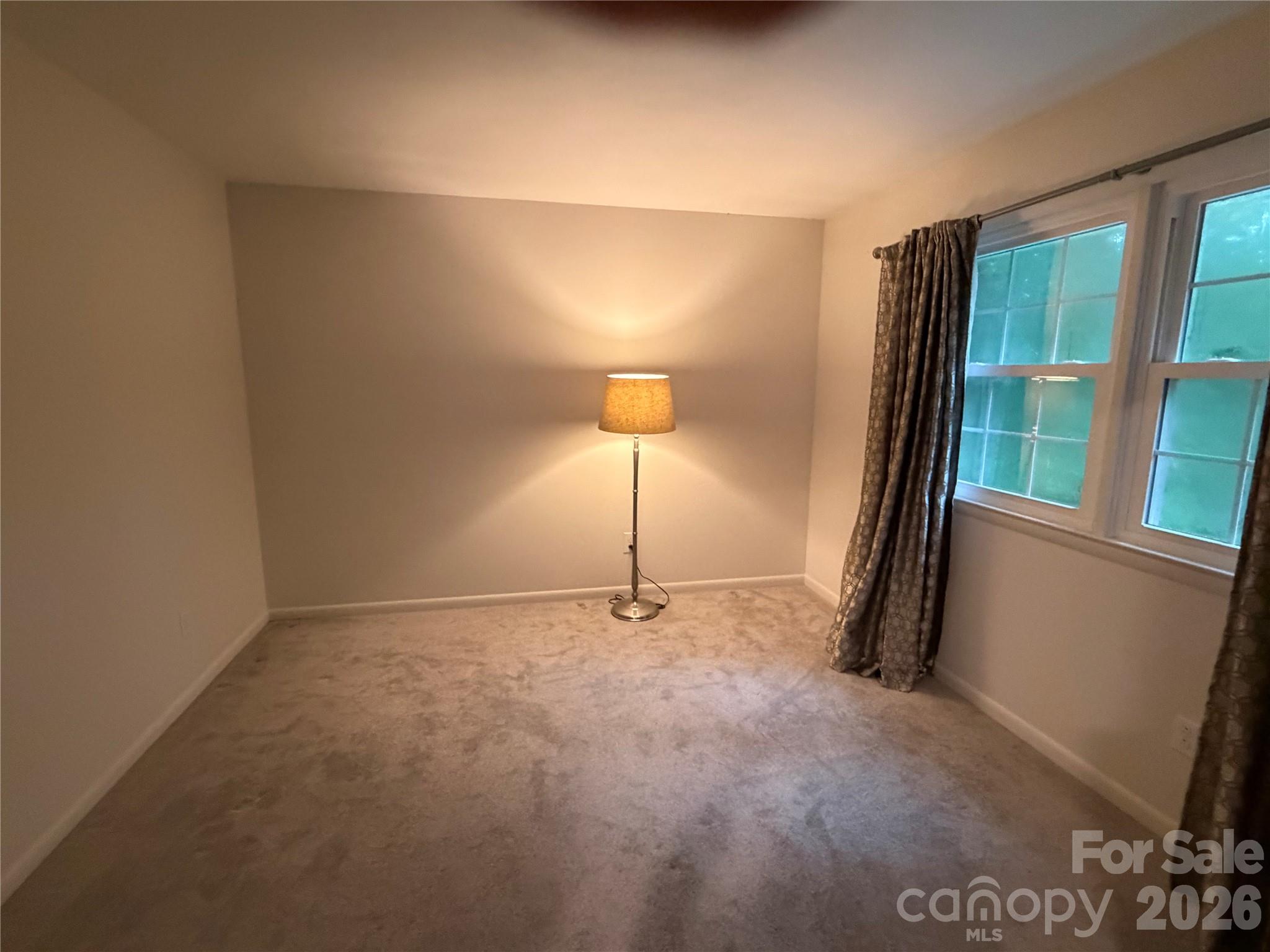 3755 21st Street NE — Hickory