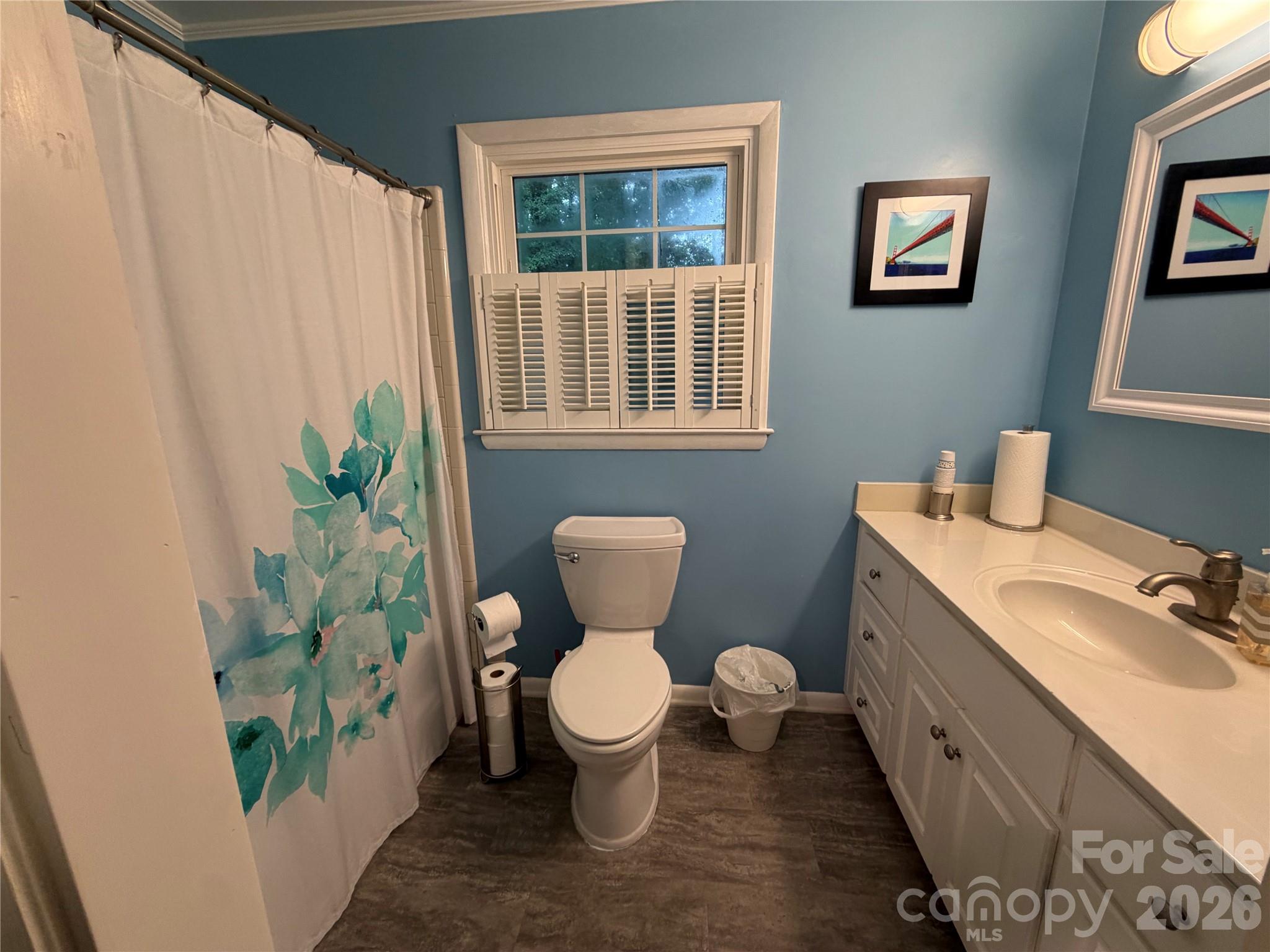 3755 21st Street NE — Hickory