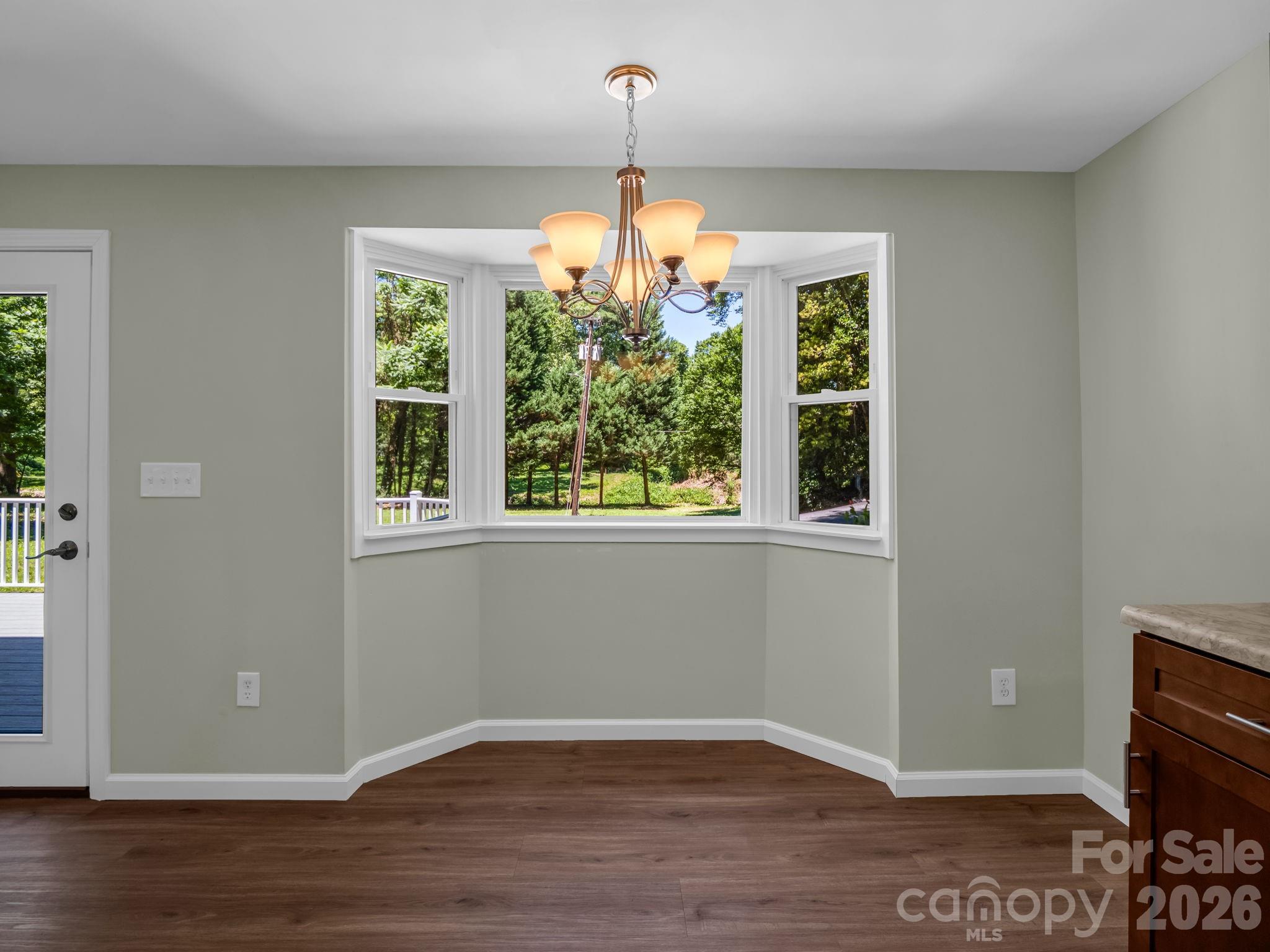 102 Little House Road — Tryon