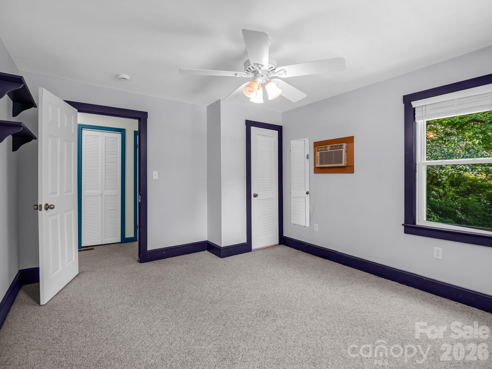 102 Little House Road — Tryon