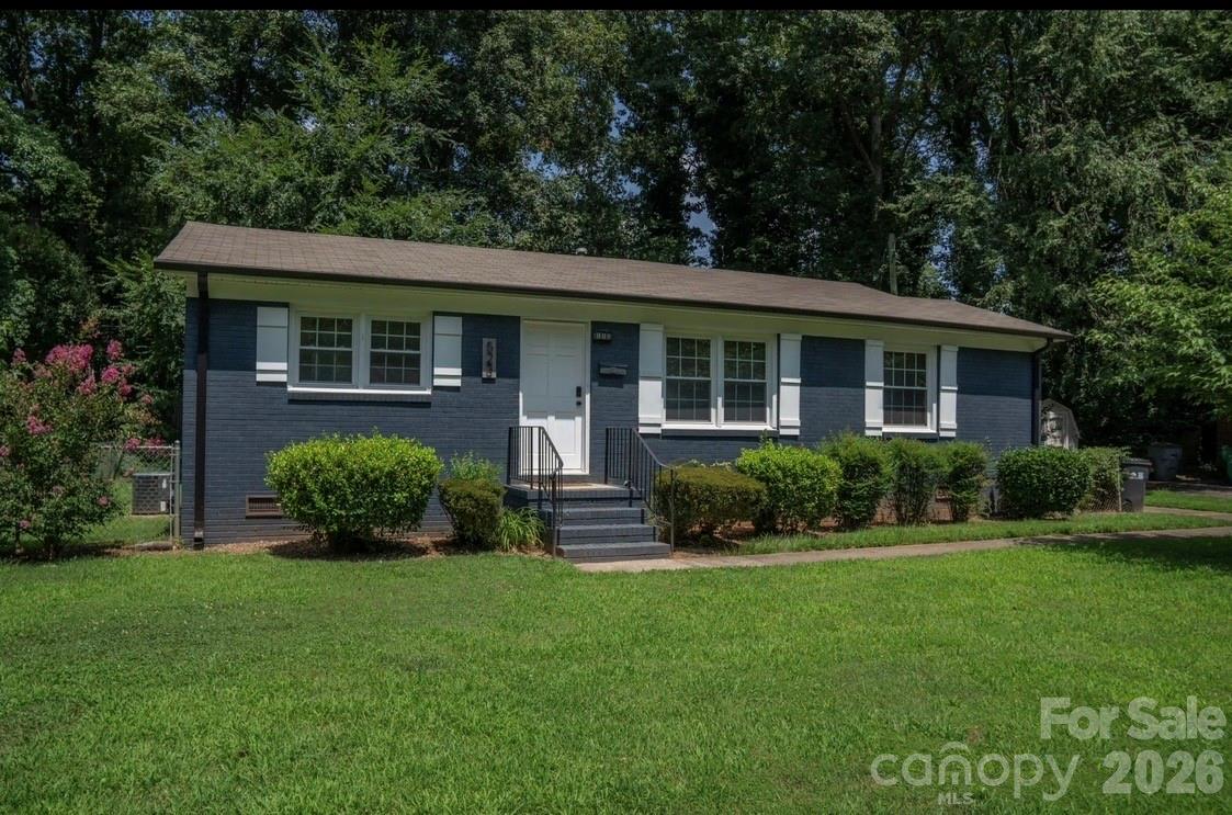 523 Kenlough Drive — Charlotte