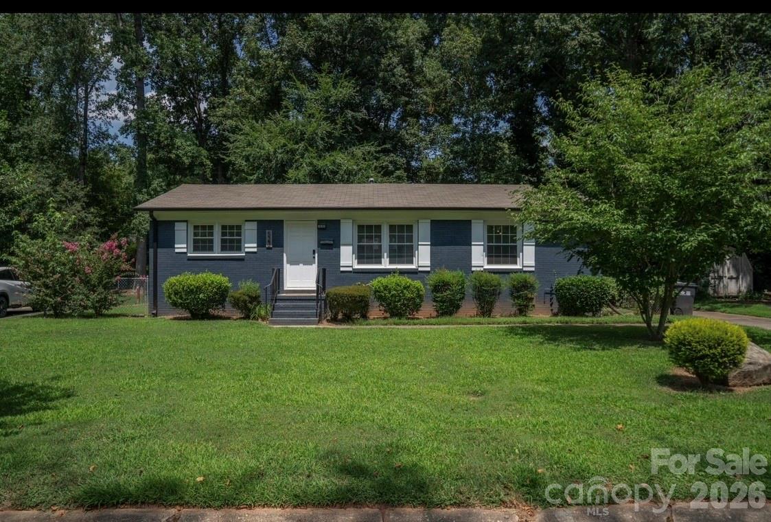 523 Kenlough Drive — Charlotte