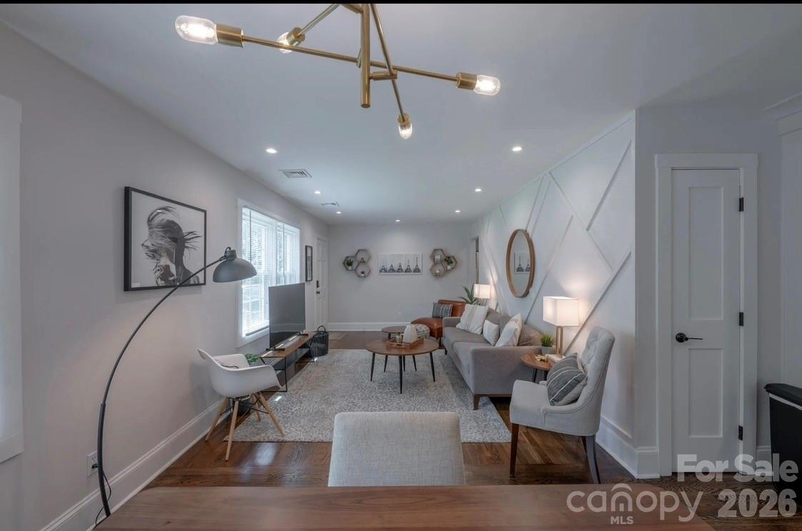 523 Kenlough Drive — Charlotte