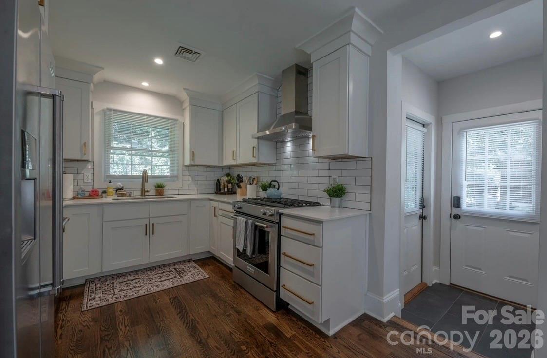 523 Kenlough Drive — Charlotte