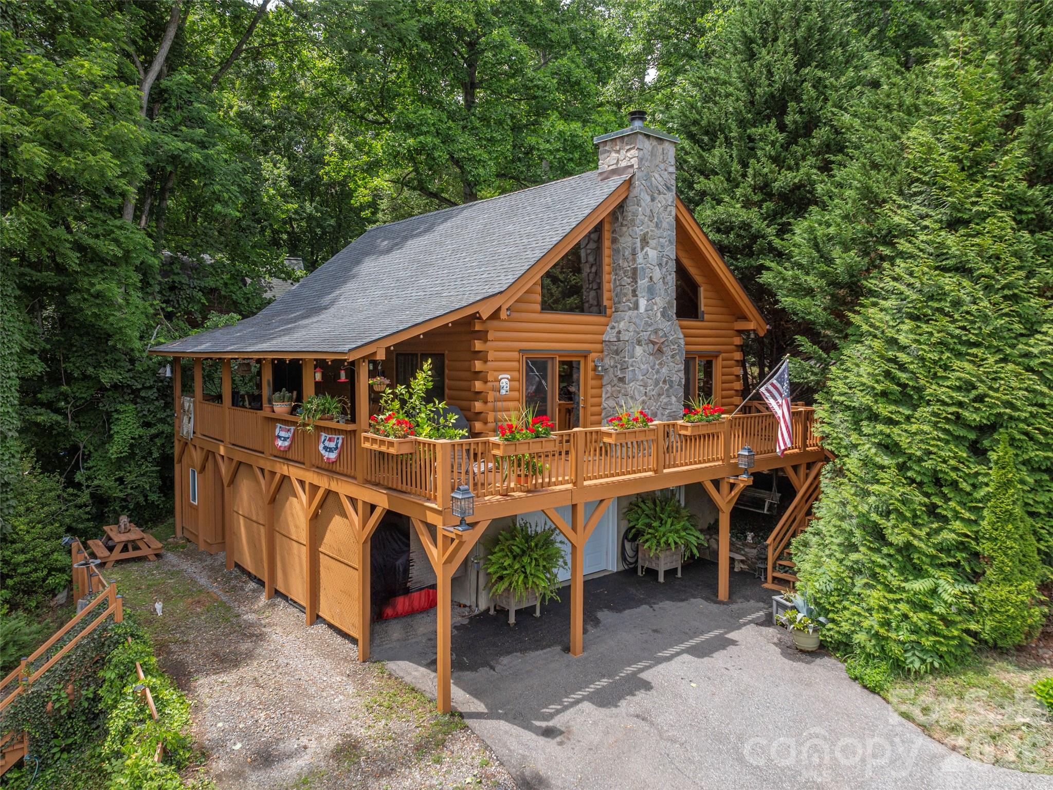193 Valley Creek Drive — Maggie Valley