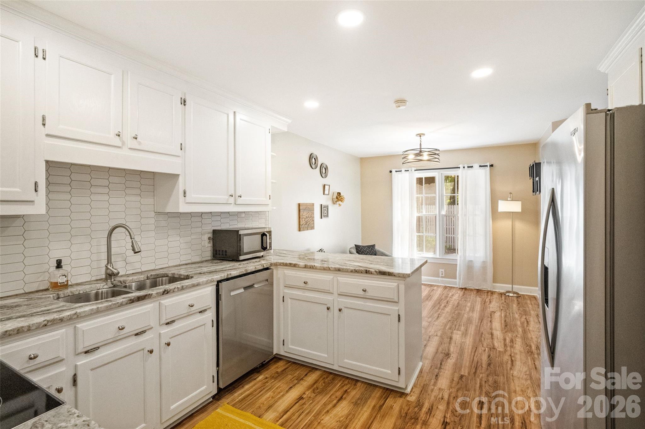 806 Colony Oaks Drive #B — Monroe