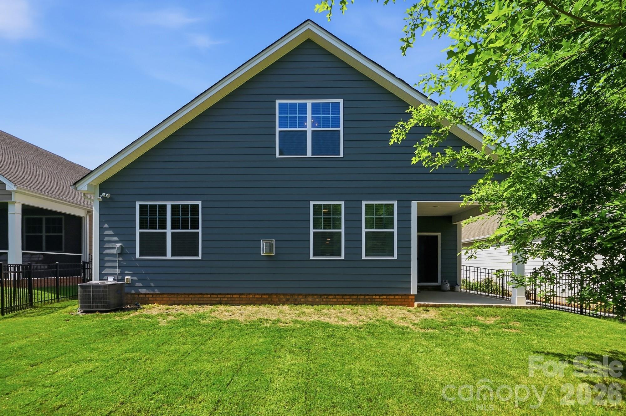 5036 Lydney Circle — Waxhaw