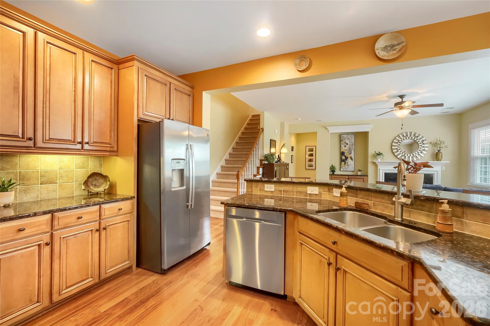 653 Lorain Avenue NW — Concord