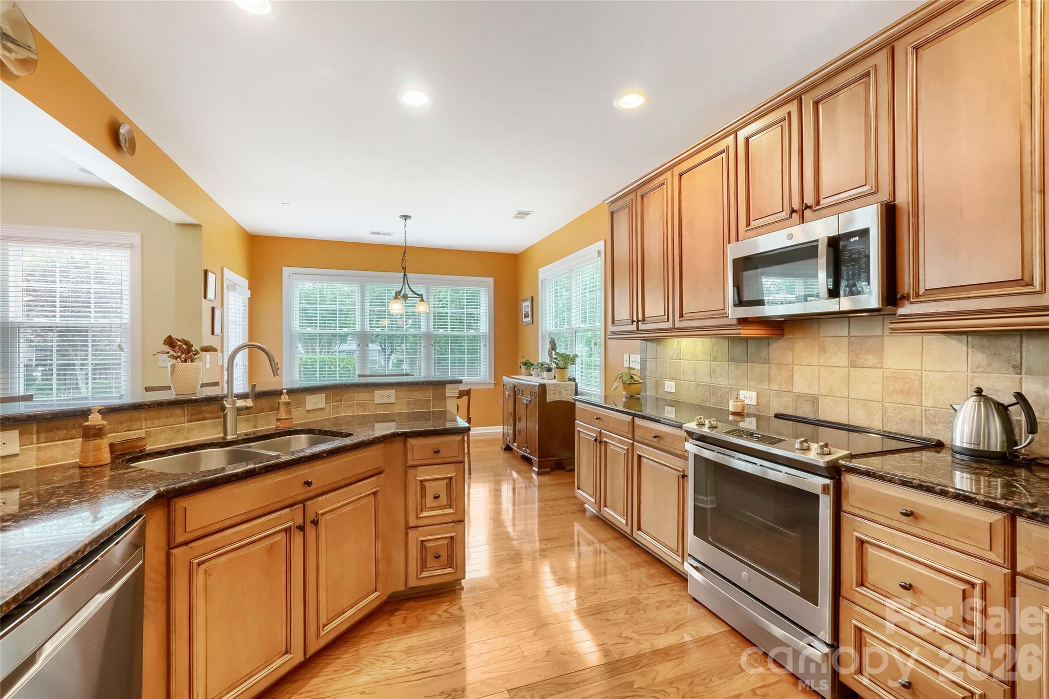 653 Lorain Avenue NW — Concord