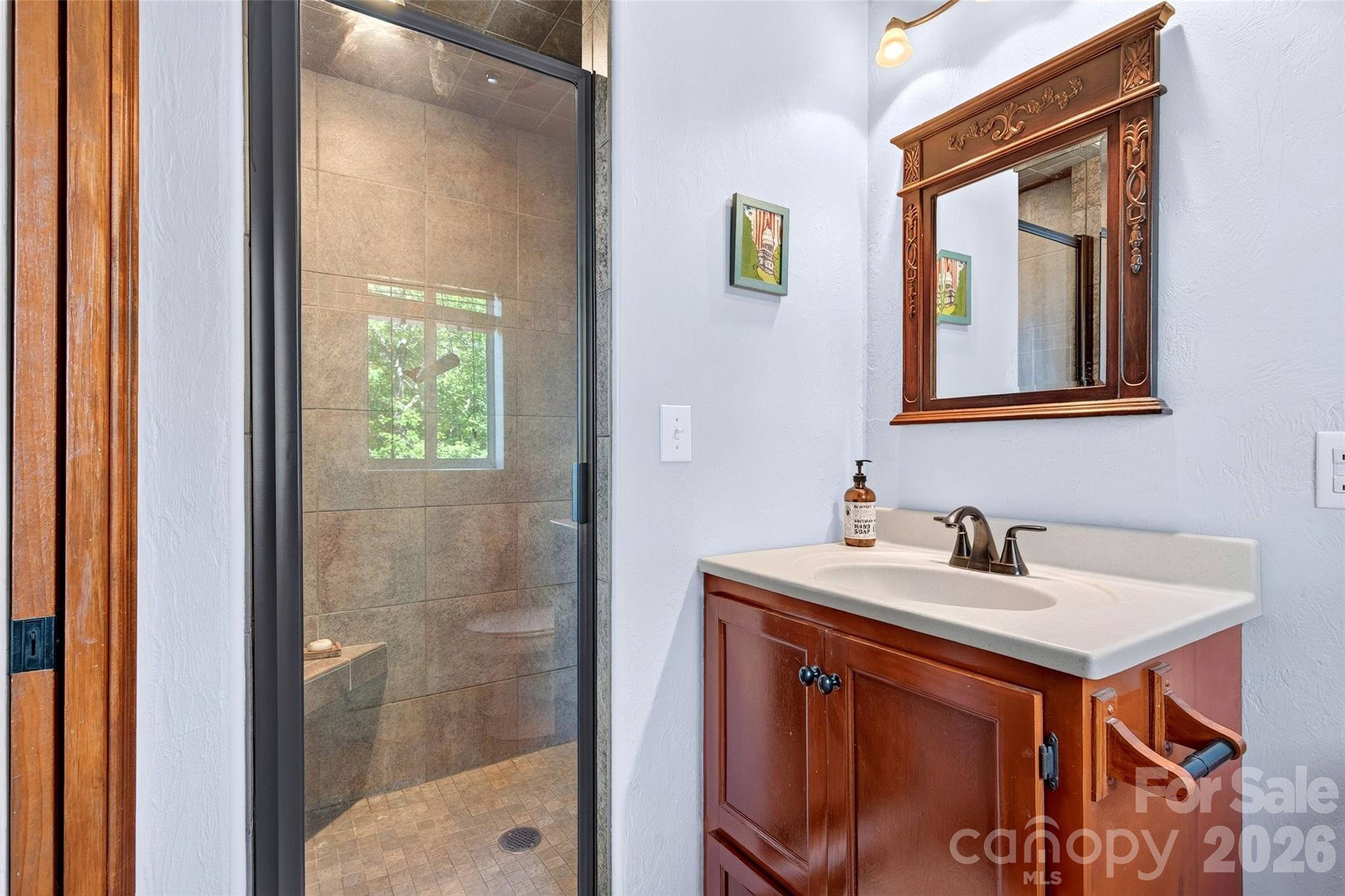 884 Pinnacle Parkway — Union Mills