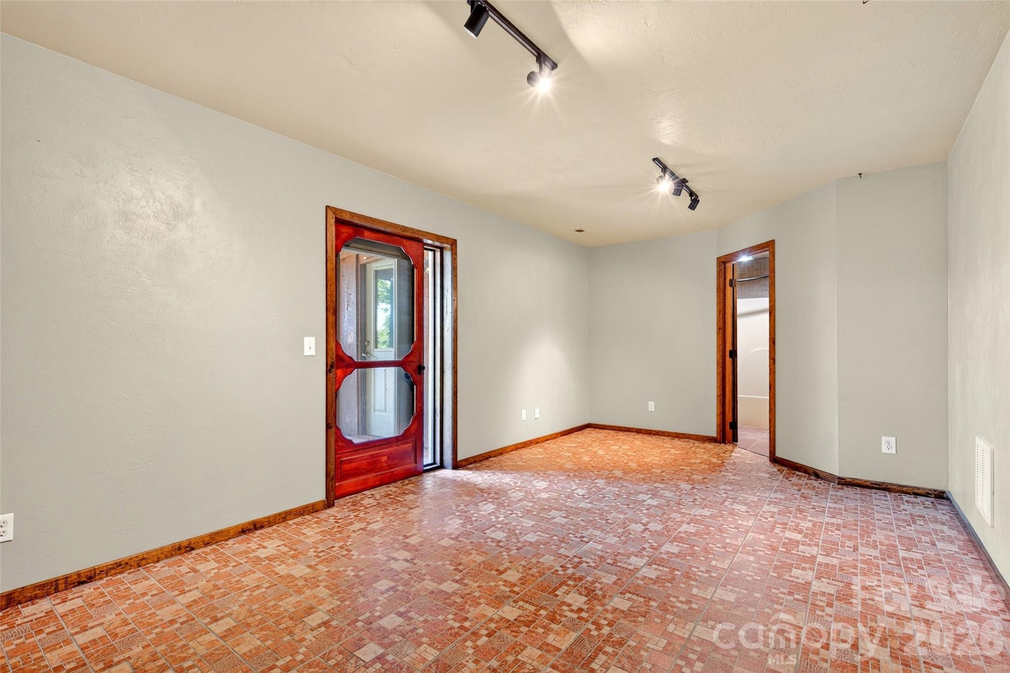 884 Pinnacle Parkway — Union Mills