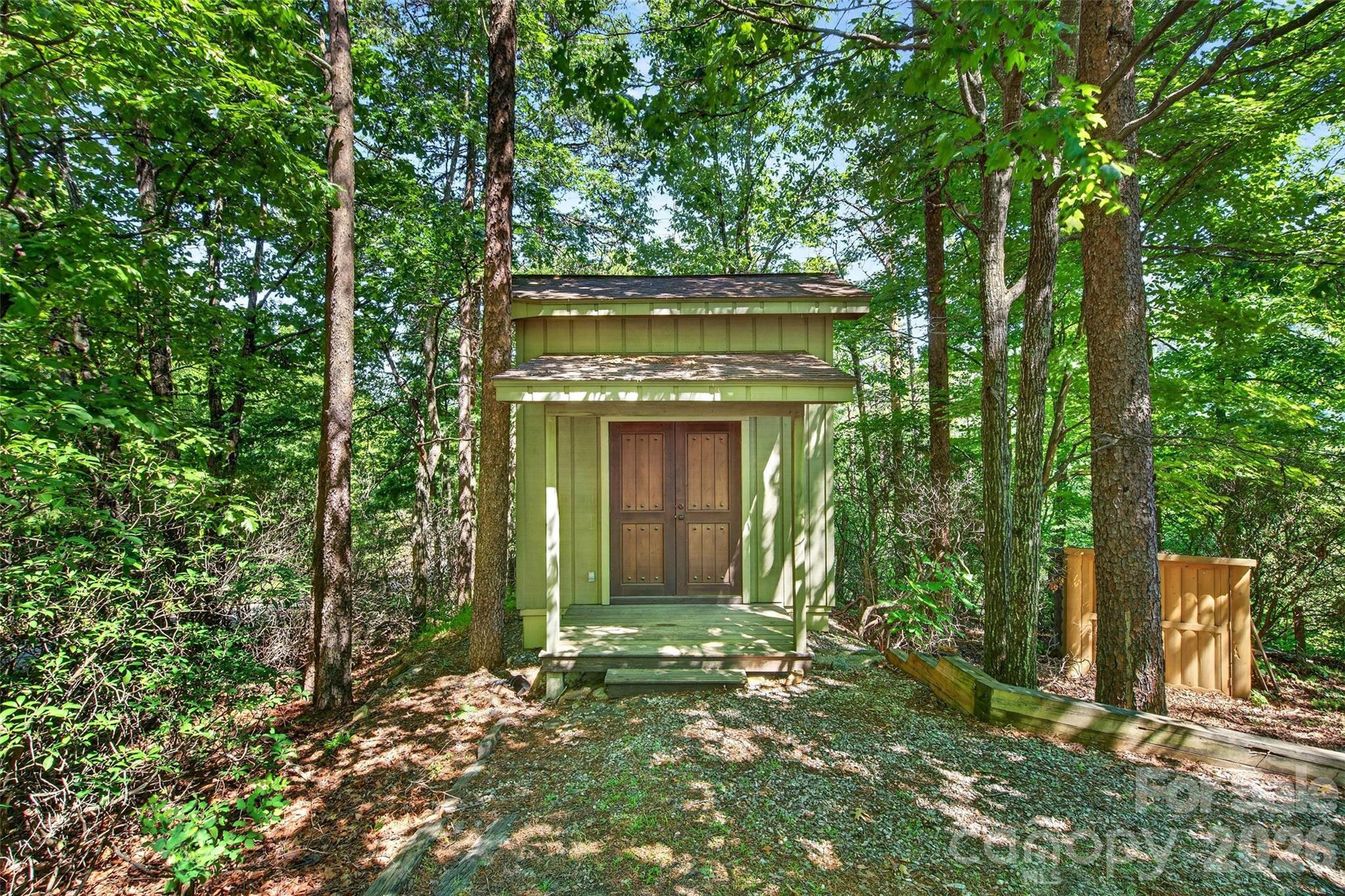 884 Pinnacle Parkway — Union Mills