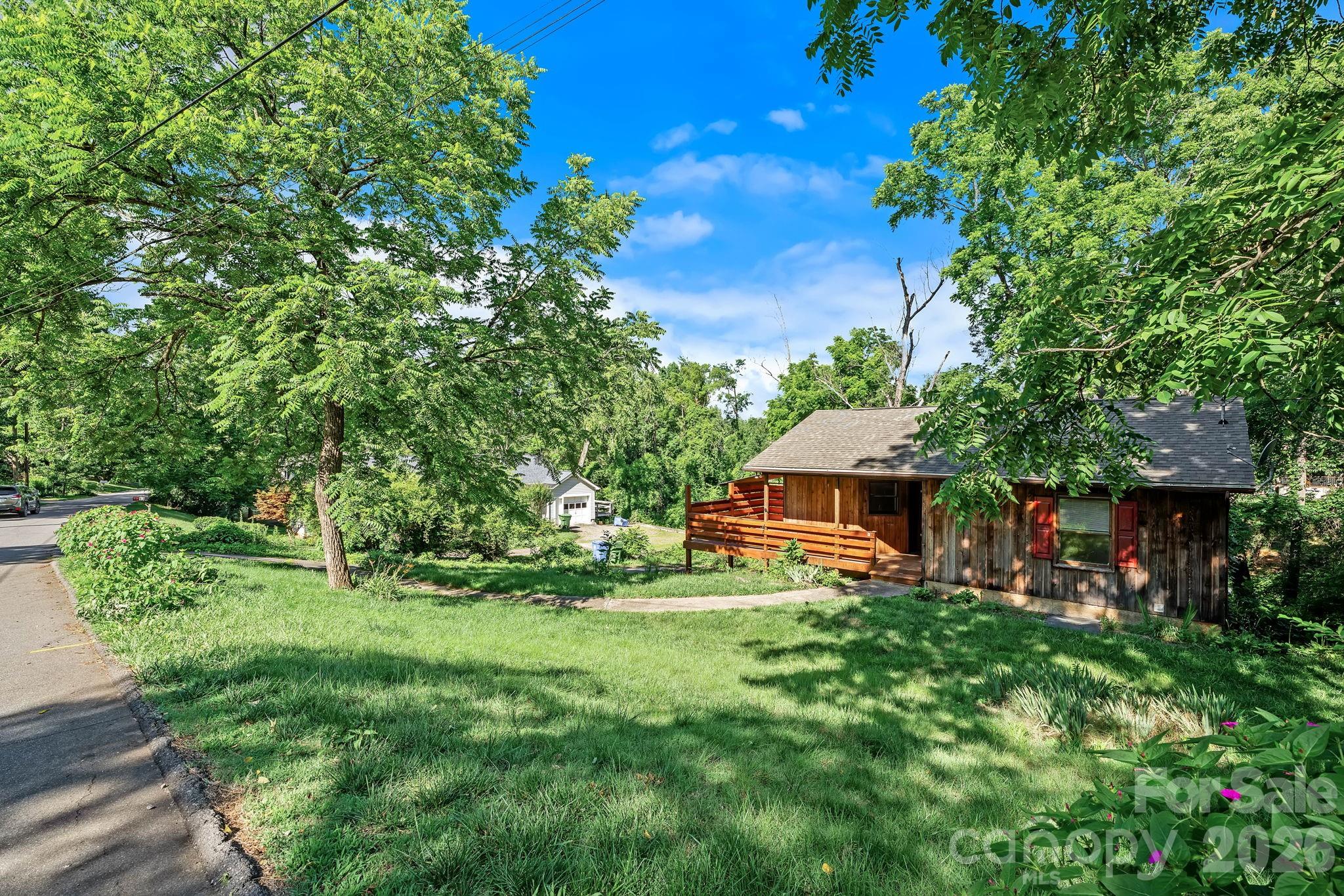 53 Wanoca Avenue — Asheville