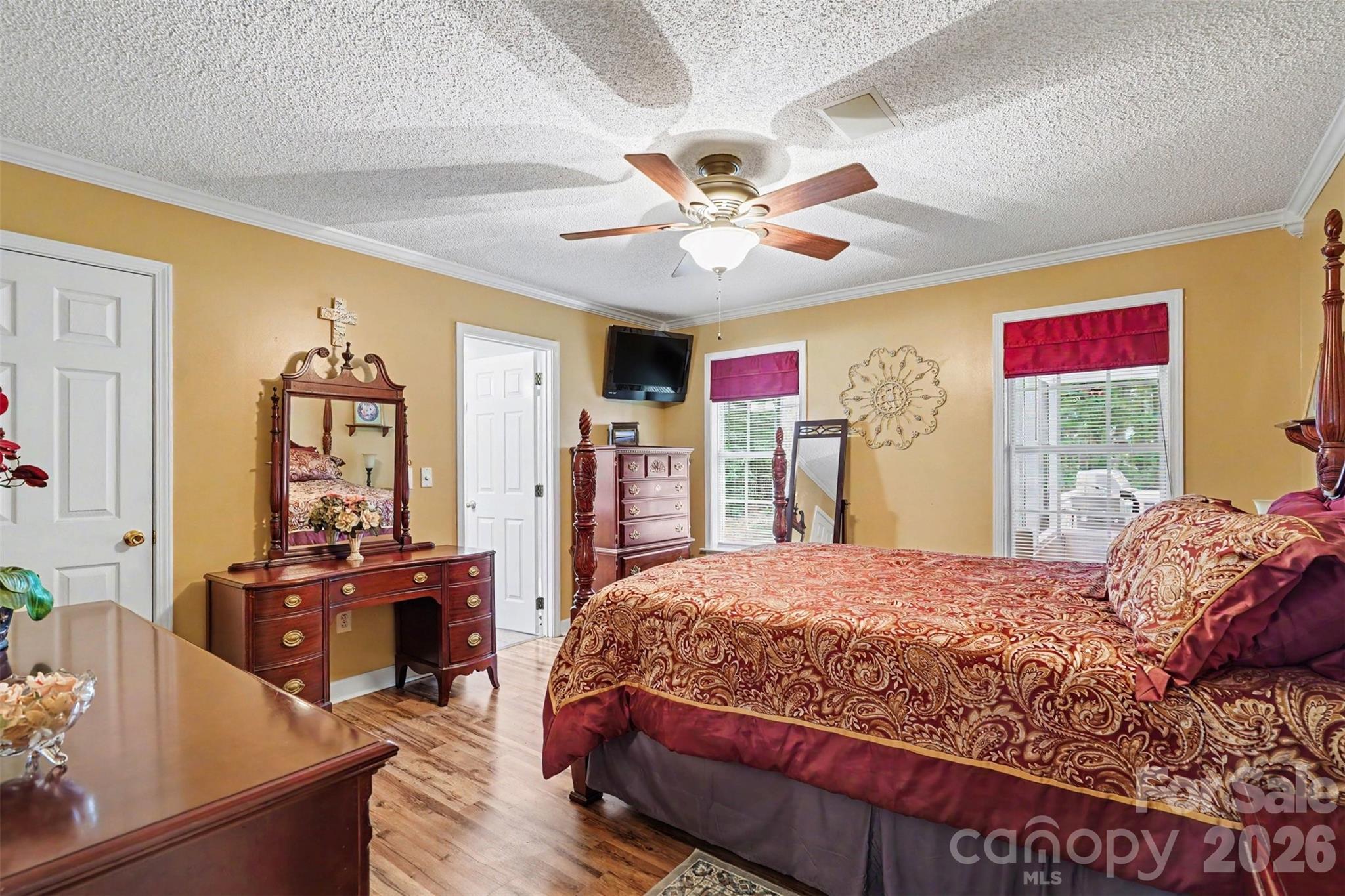 6007 Charlton Oaks Drive — Waxhaw