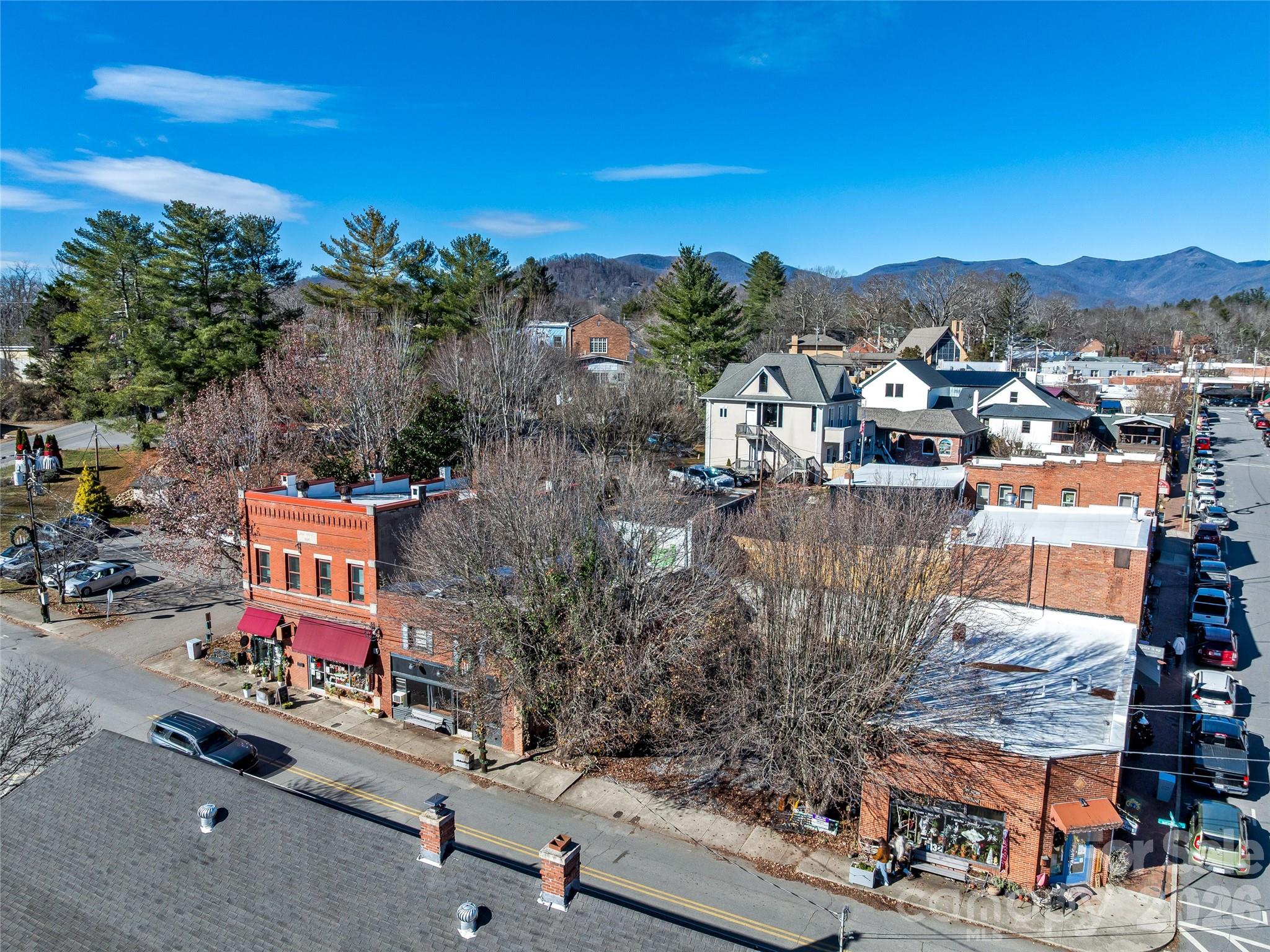 204 Sutton Avenue — Black Mountain